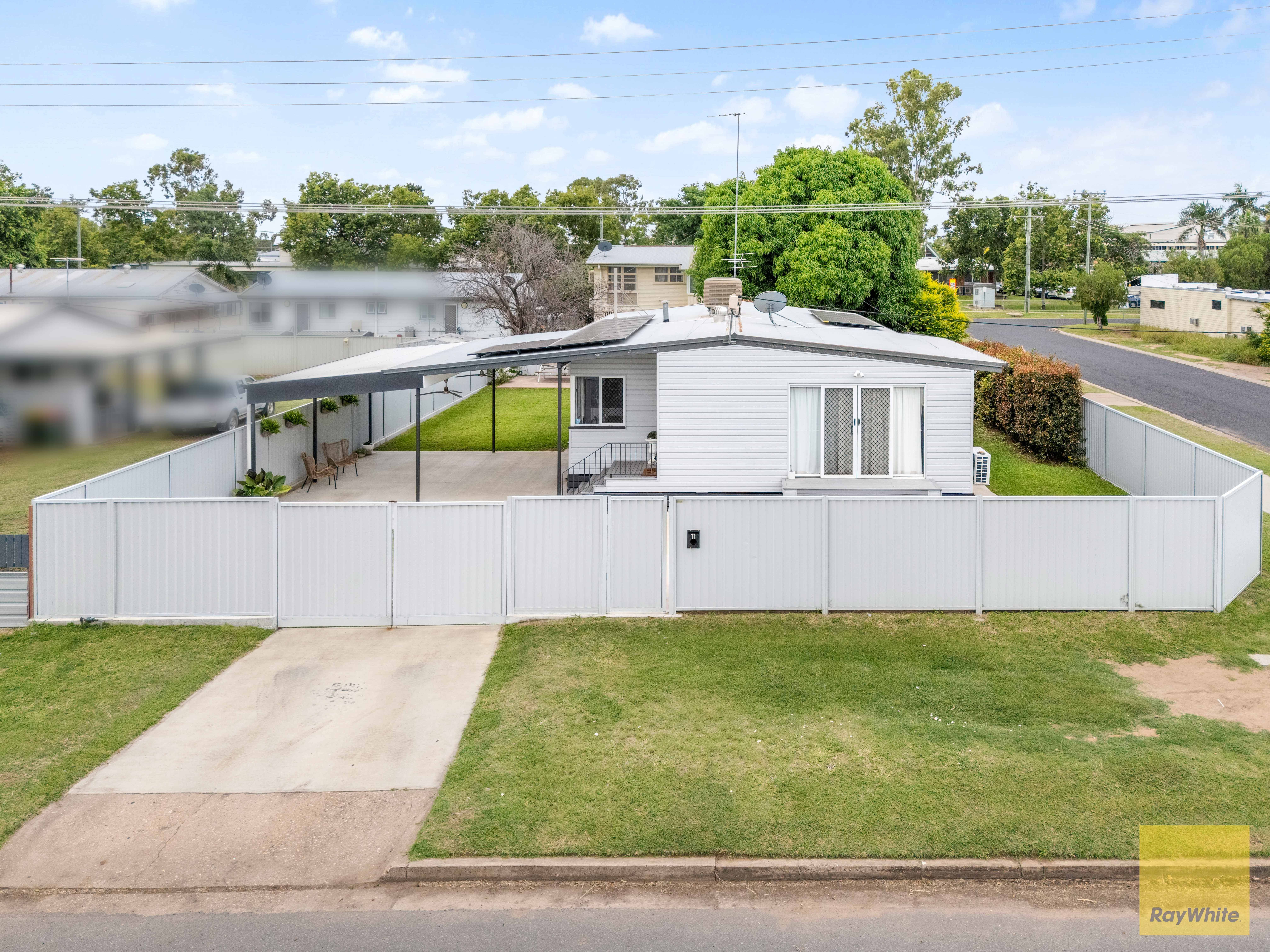 11 Harris Street, Emerald, QLD 4720
