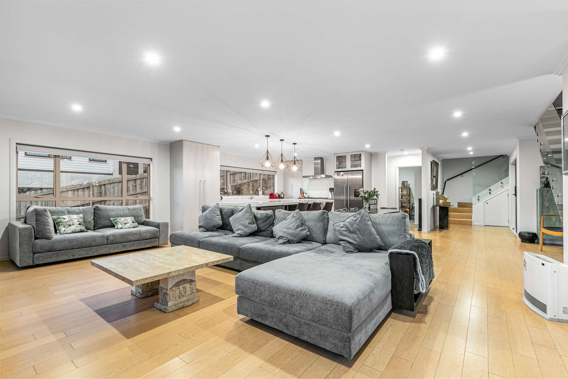 70 Spencer Street photo 9