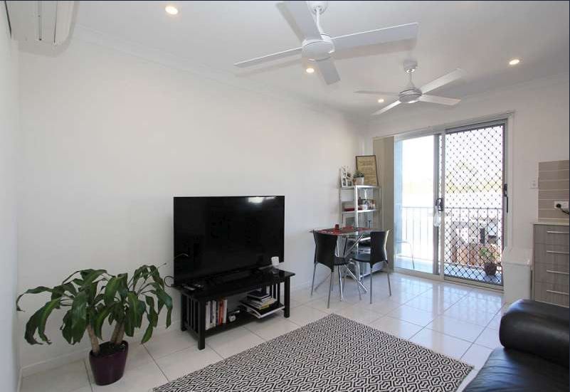 8 Robbins Lane, Fitzgibbon, QLD 4018