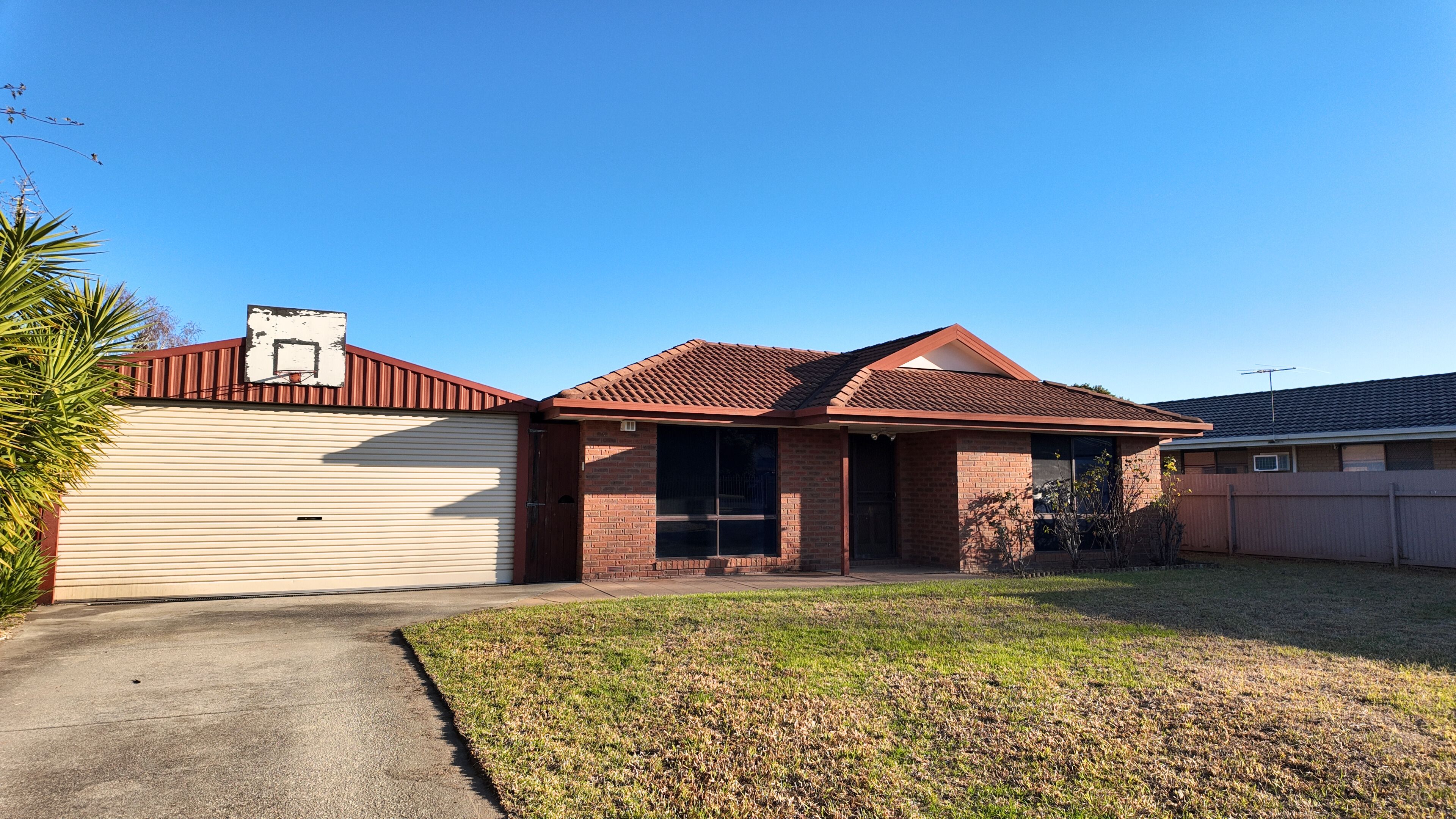 533 Schaefer Street, Lavington NSW 2641