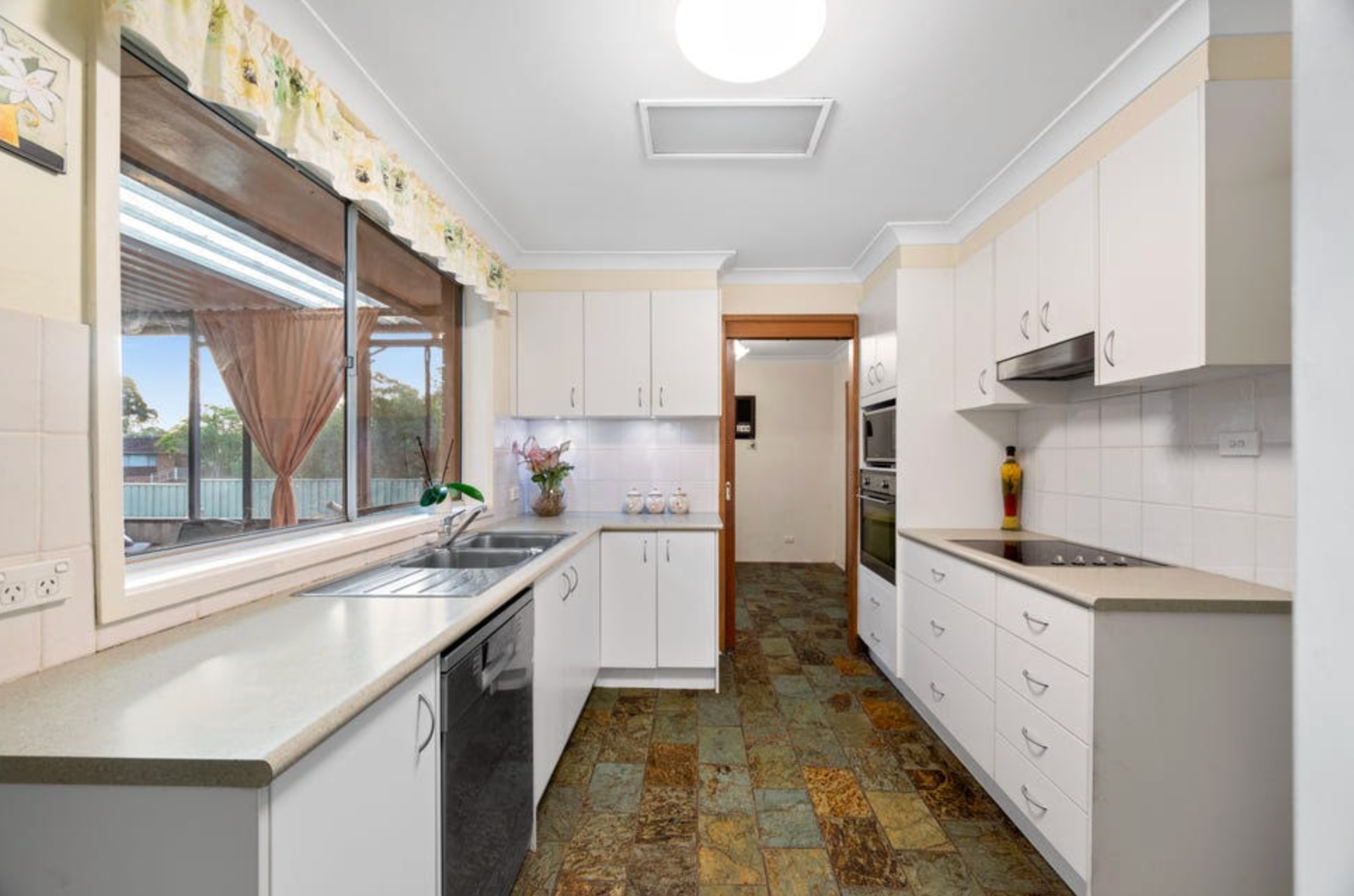 28 Aston Avenue, South Penrith, NSW