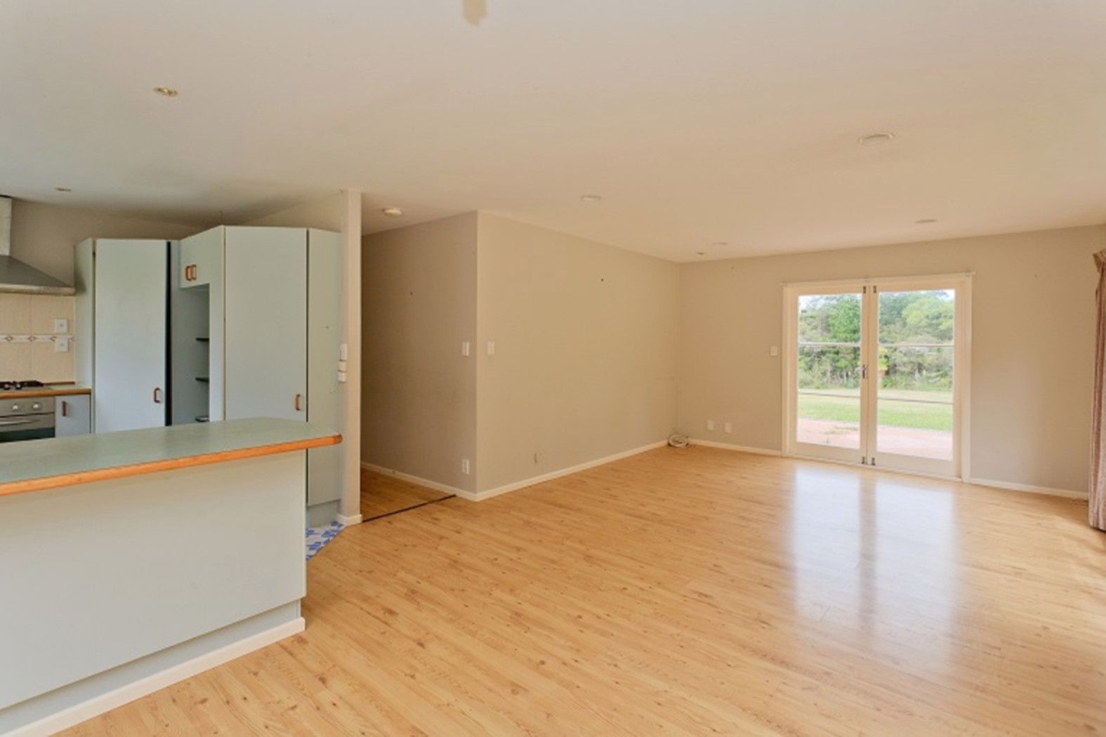 24 Merewhira Road, Paremoremo, North Shore City
