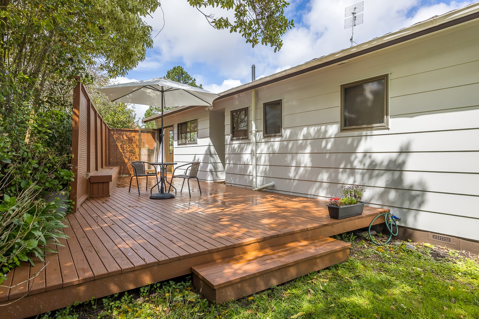 1/21 Jenanne Place, Totara Vale, North Shore City