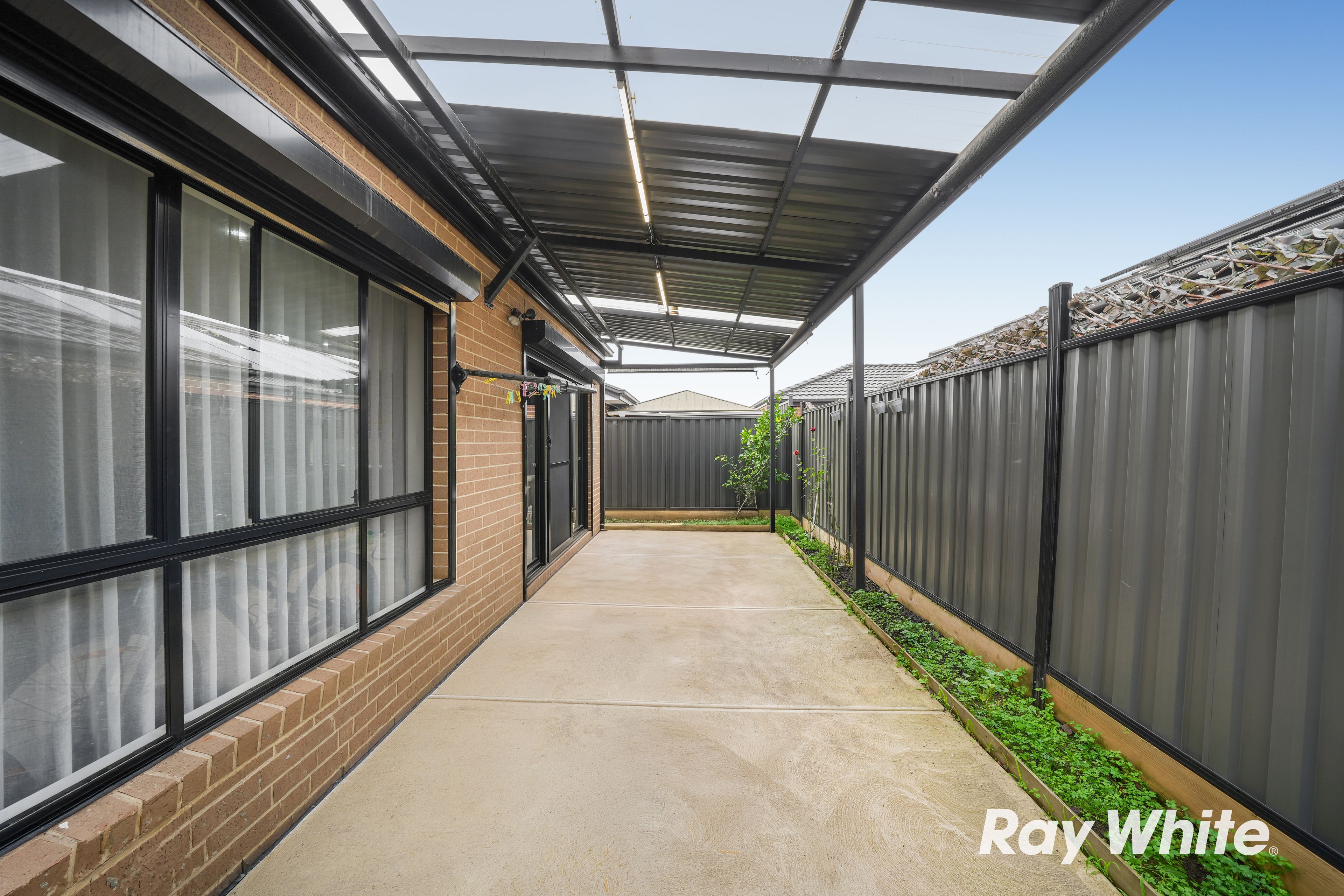 28 Sallybank Crescent — photo 20 of 20