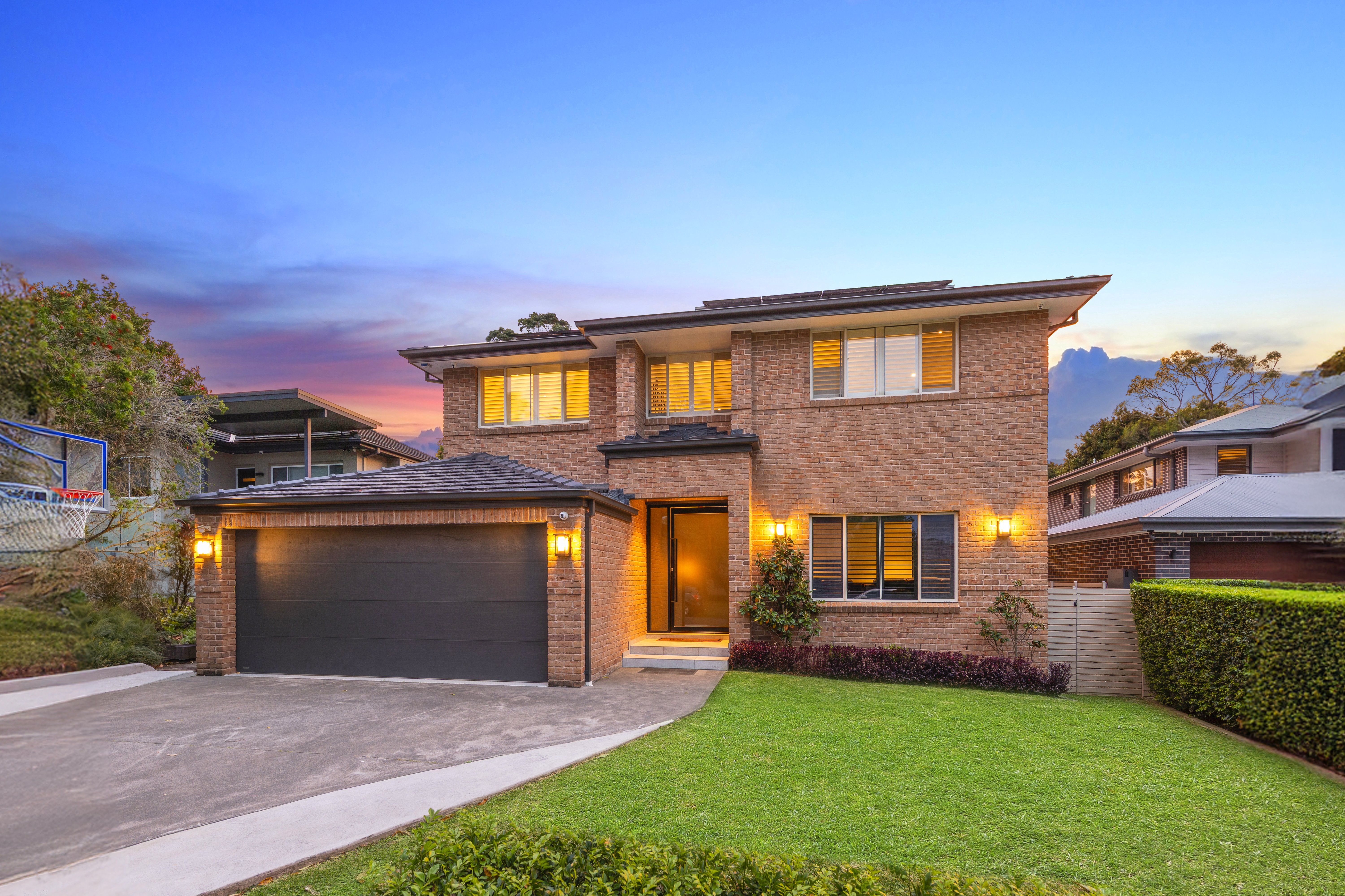 9 Epacris Avenue
