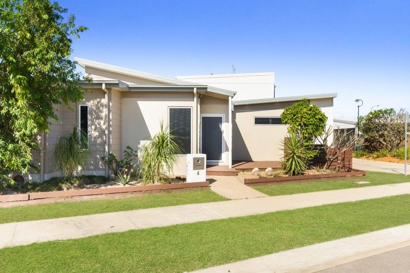 4 Holyoak Avenue, Oonoonba, QLD 4811
