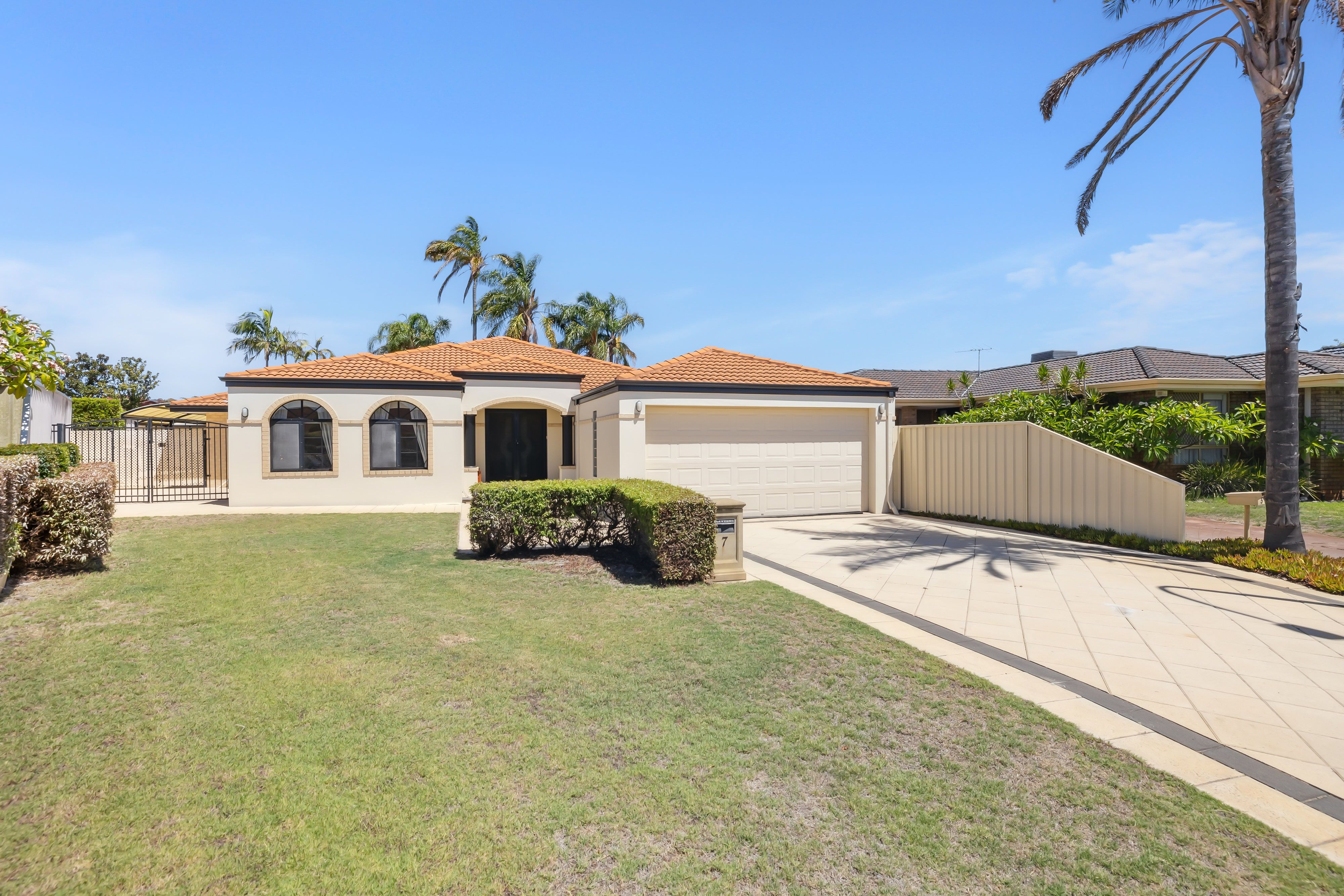 7 Ryce Court, Eden Hill, WA 6054