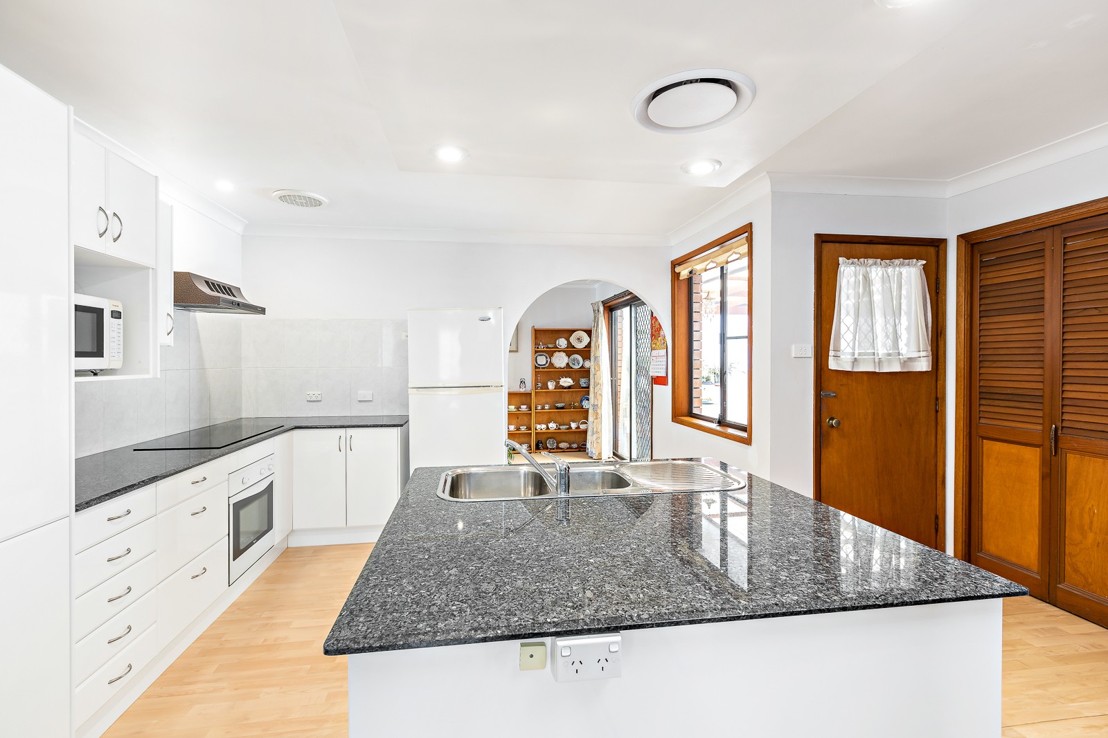 18 Parkview Avenue, Kahibah, NSW 2290