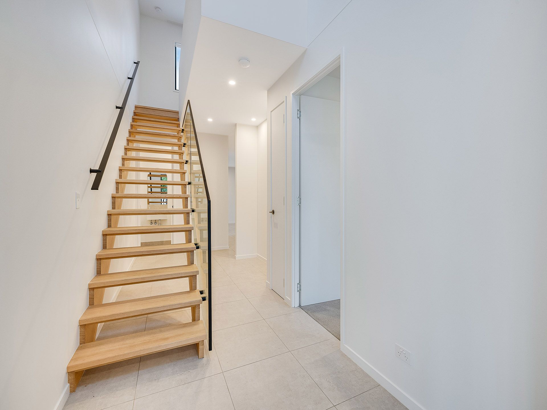 1/123 Karawatha Drive — photo 10 of 17