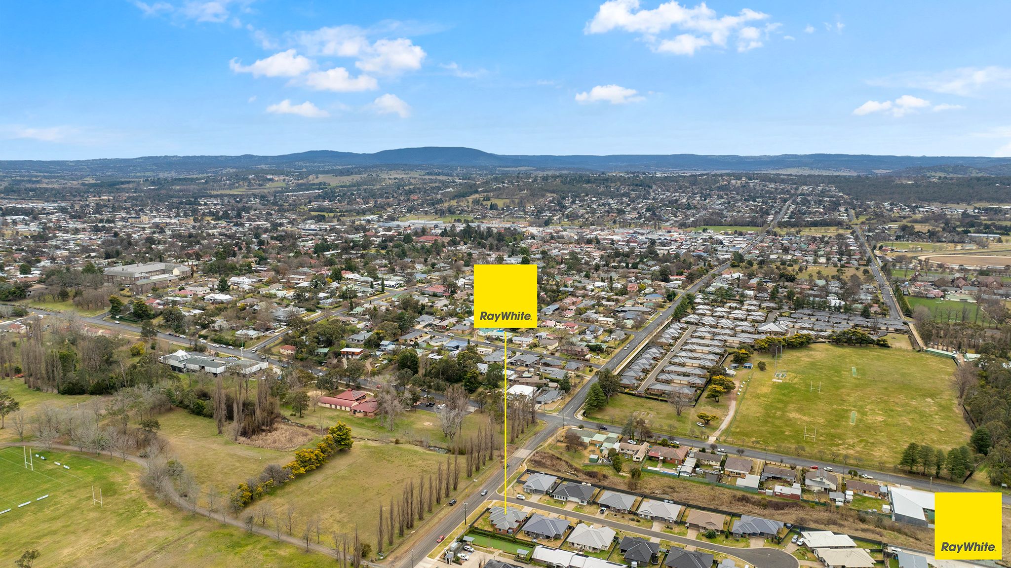 2 Greaves Close — photo 12 of 12