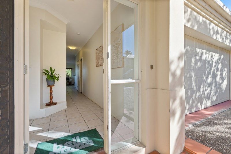 29 Oleander Place, Carindale, QLD 4152