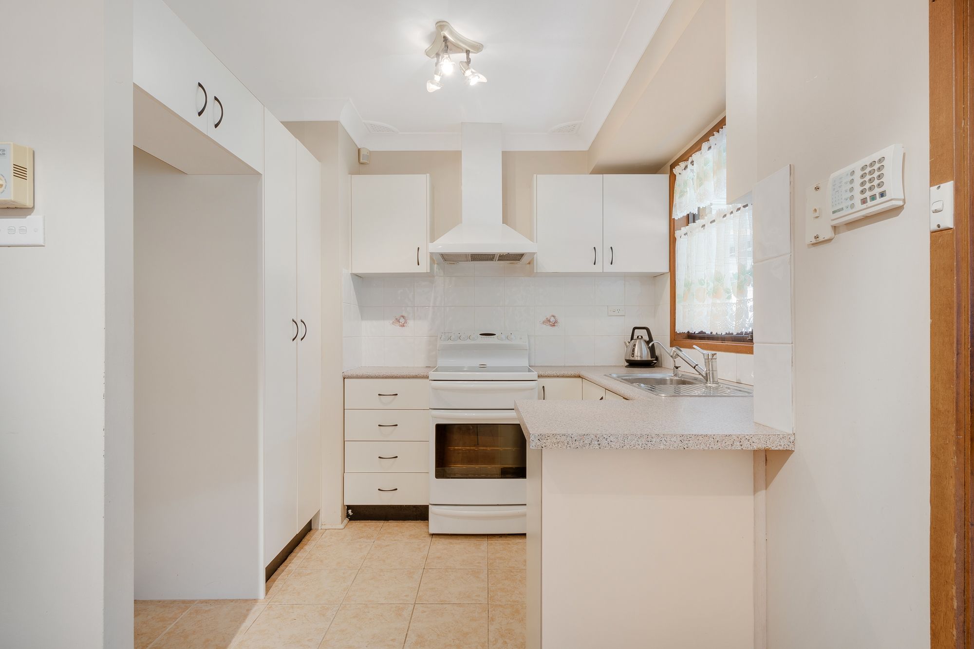 15 Traminer Place, Eschol Park, NSW 2558