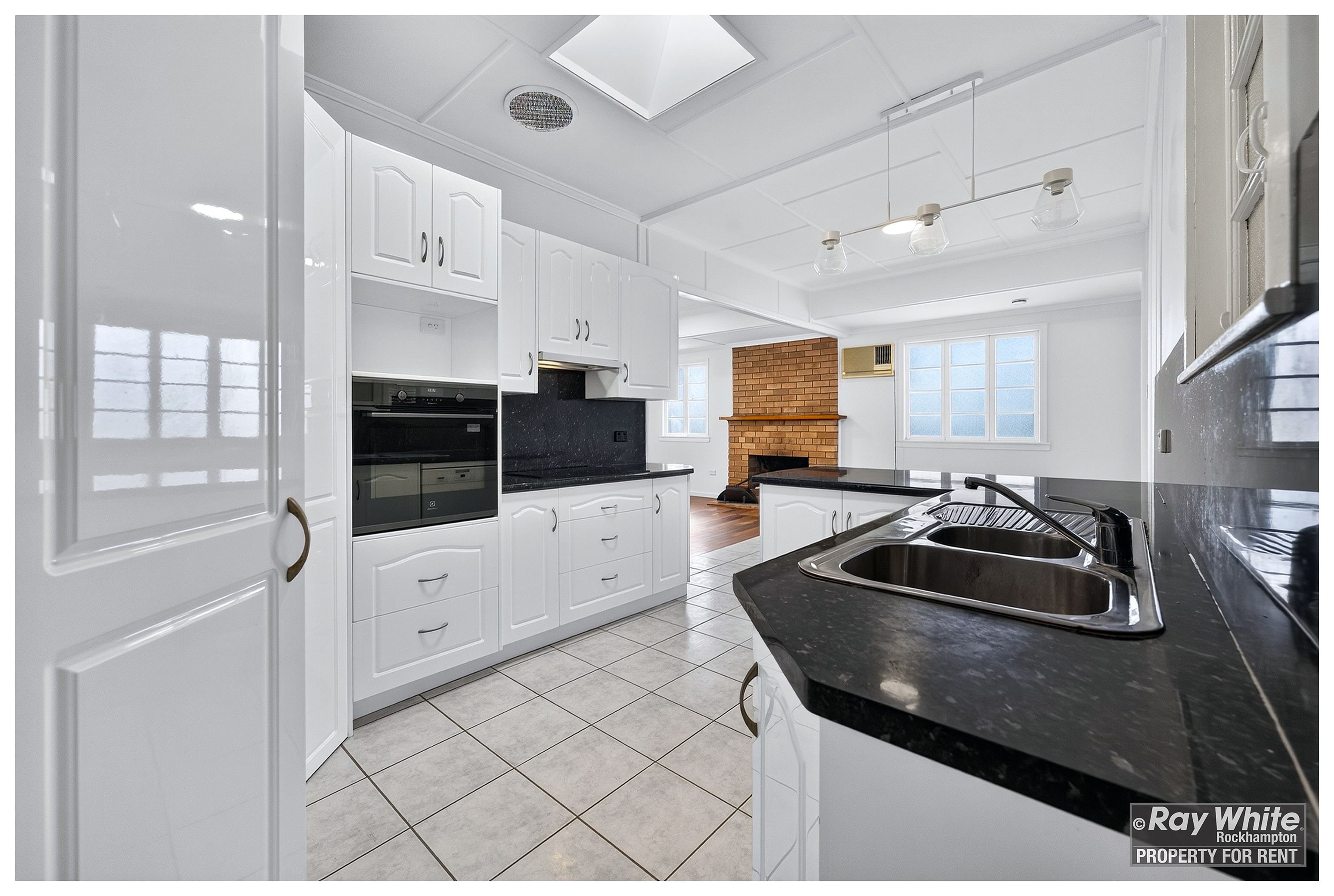 132 Stewart Street — photo 3 of 30
