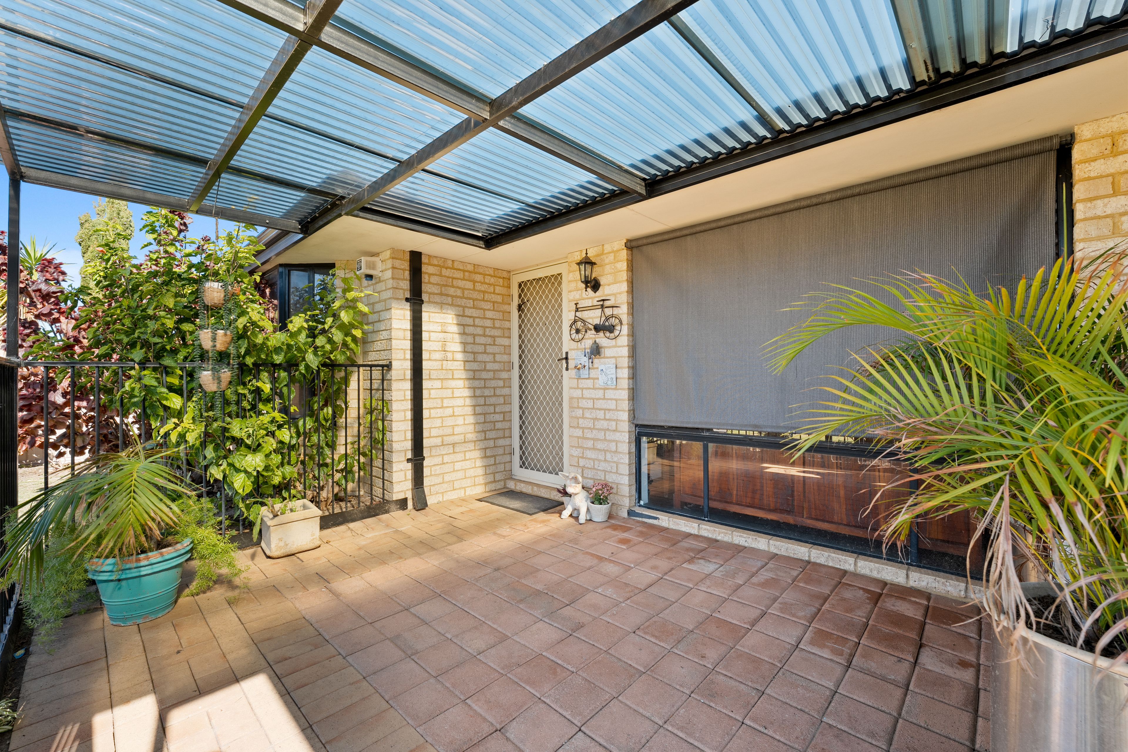 27 Mornington Boulevard — photo 4 of 30