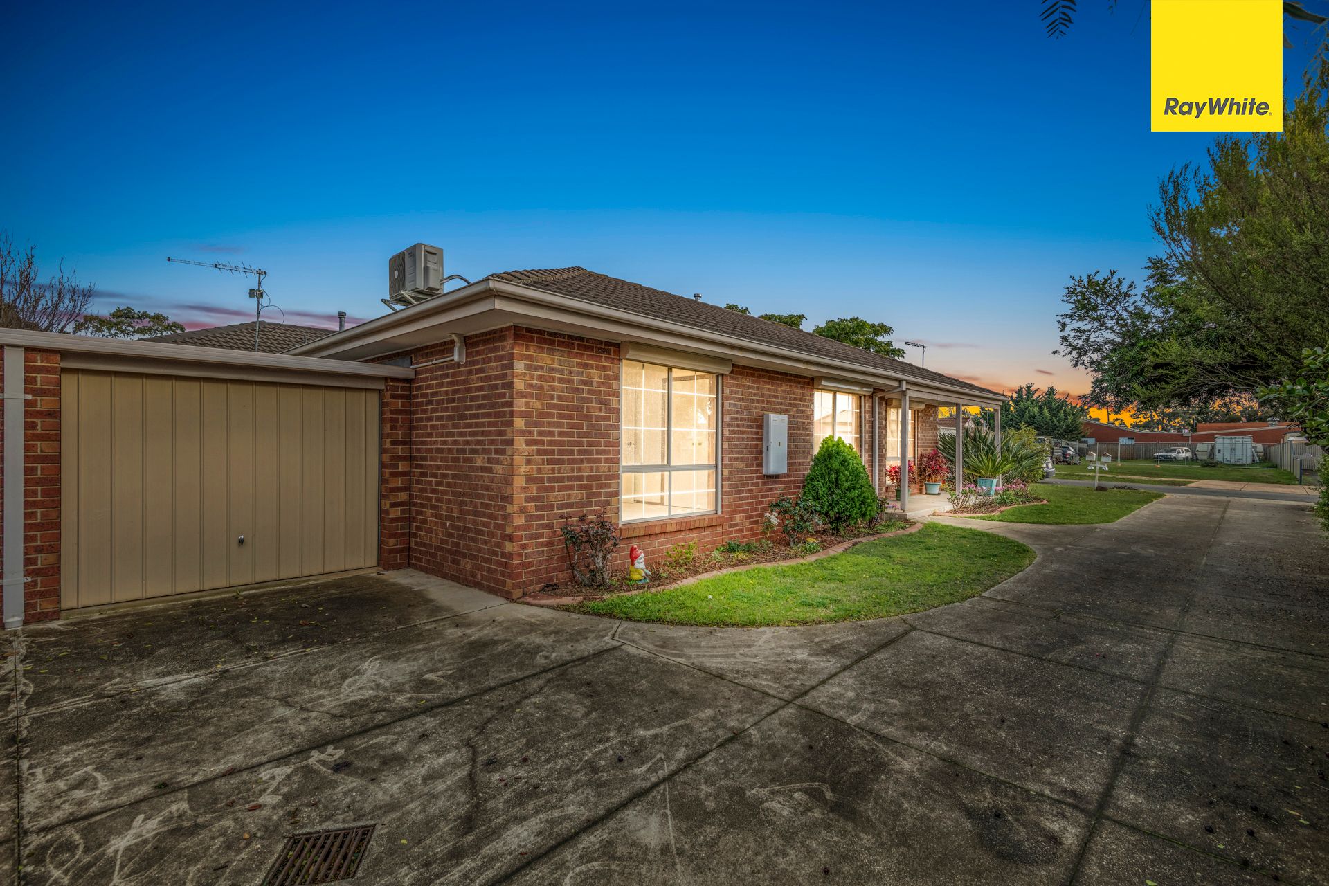 1/6 Oakfield Court, Melton South, VIC 3338