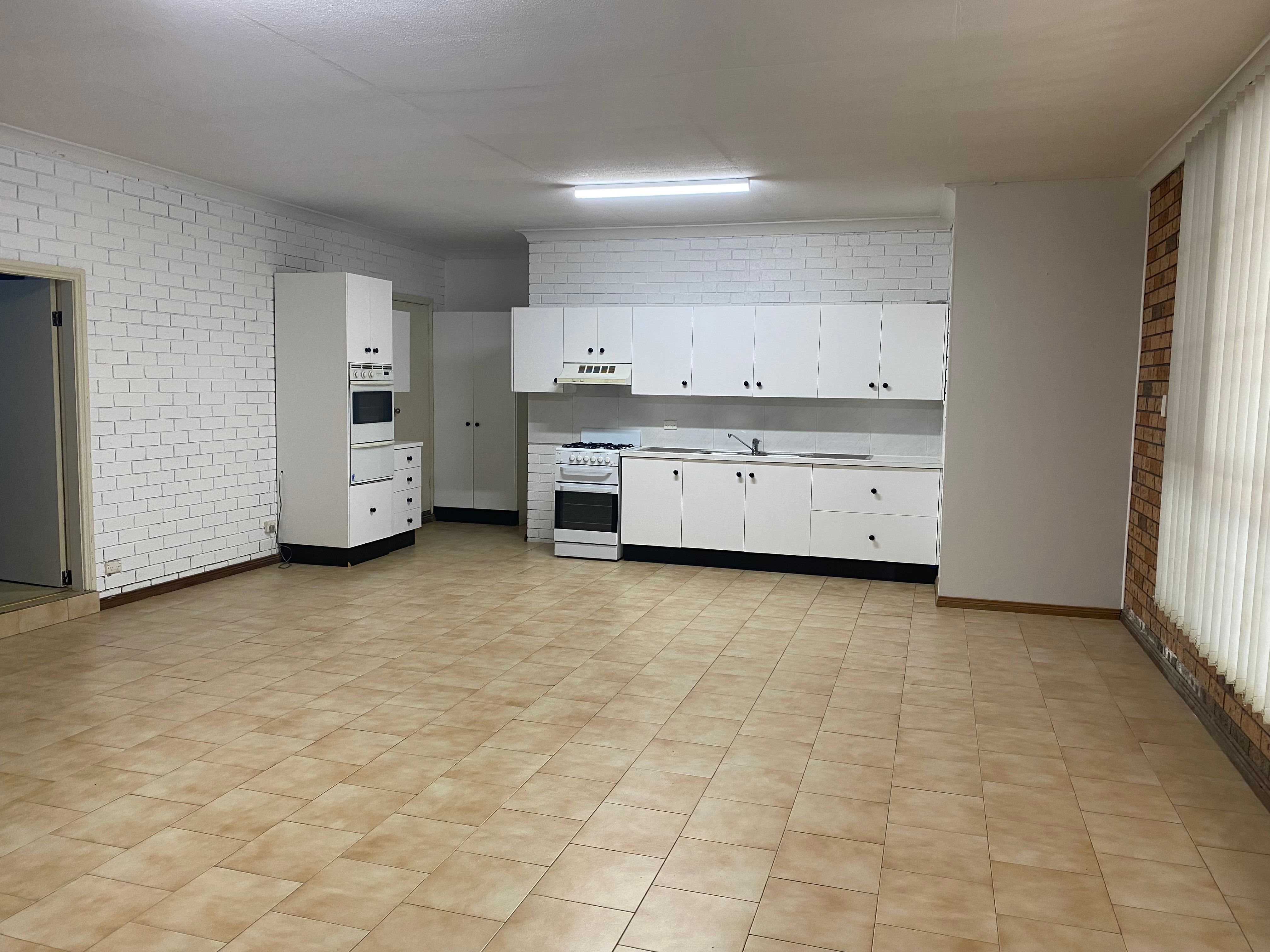 17B Hanwood Place, Edensor Park, NSW 2176