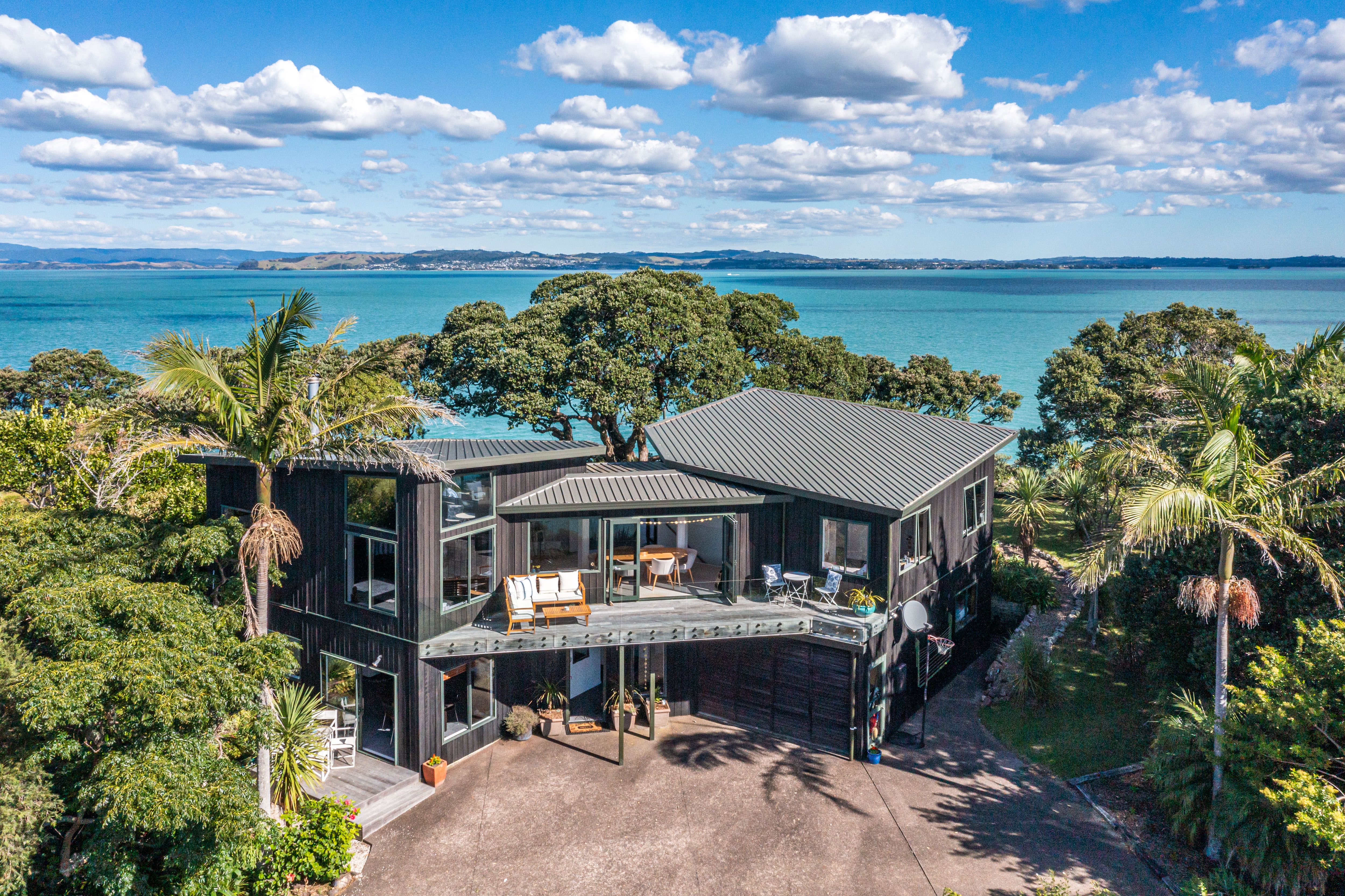 62 Kennedy Point Road, Surfdale, Waiheke Island 1081 House for Sale