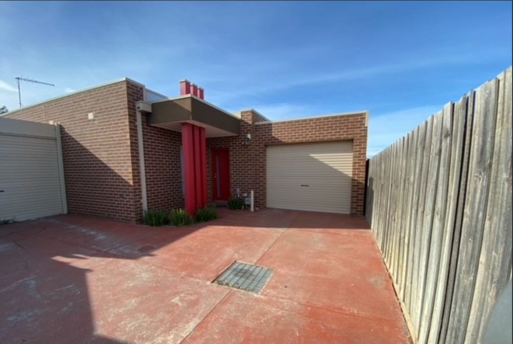 2/5 Durban Court, Epping, VIC 3076