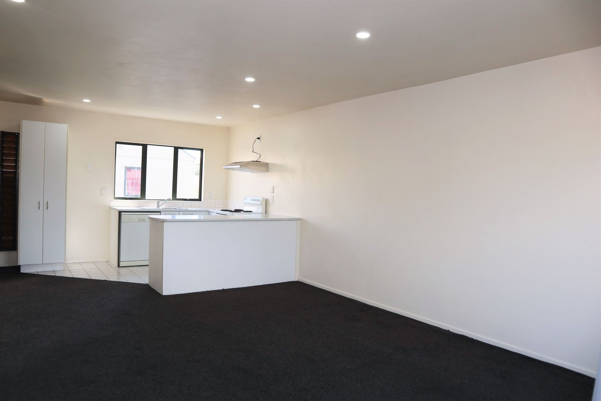 2/12 Ambrico Place, New Lynn, Waitakere City