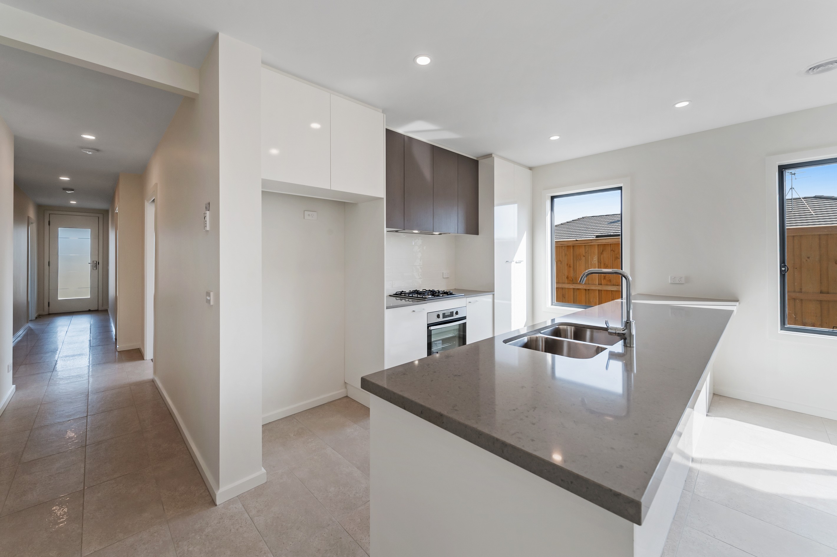 14 Mietta Terrace, Greenvale, VIC 3059