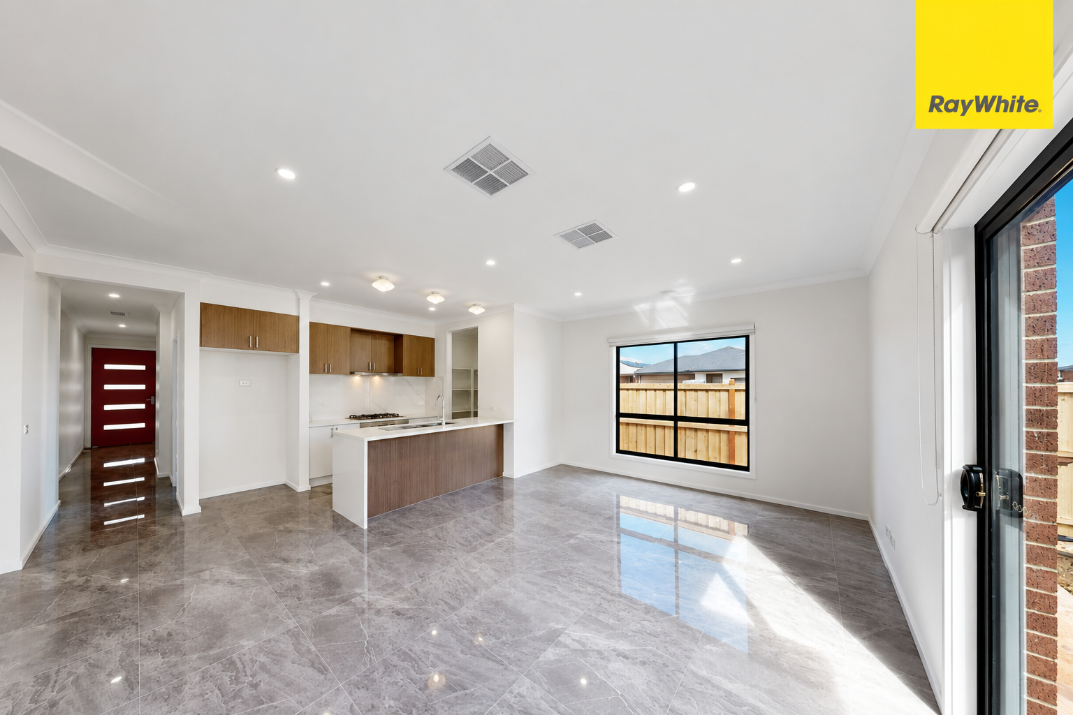 8 Libra Road — photo 9 of 10