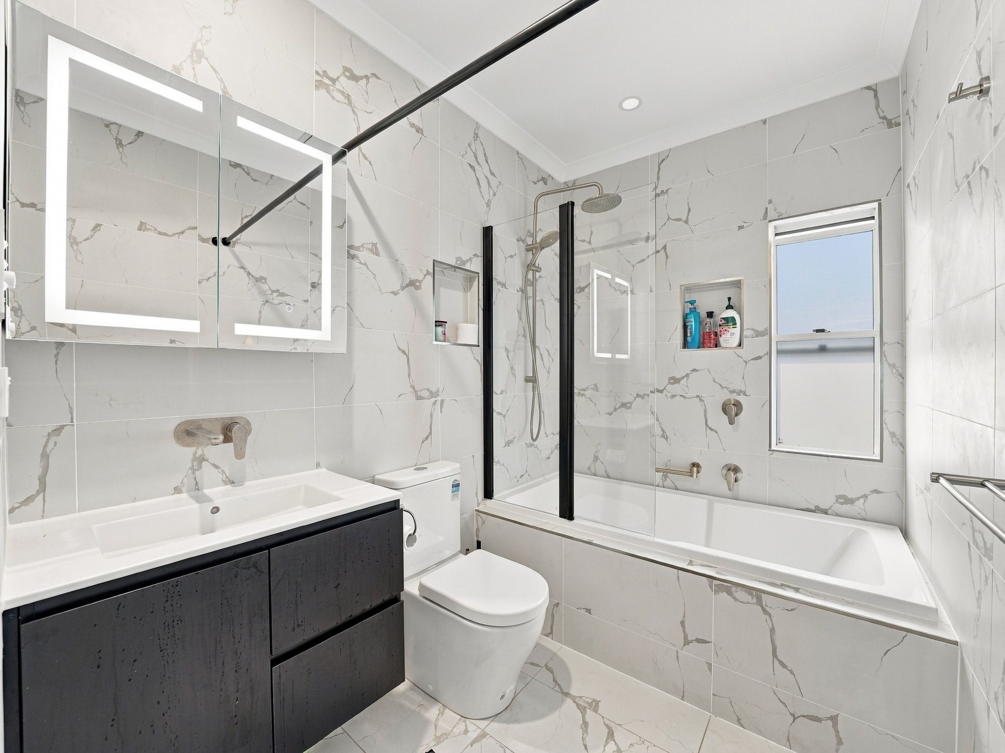 28 Latham Street — photo 7 of 14