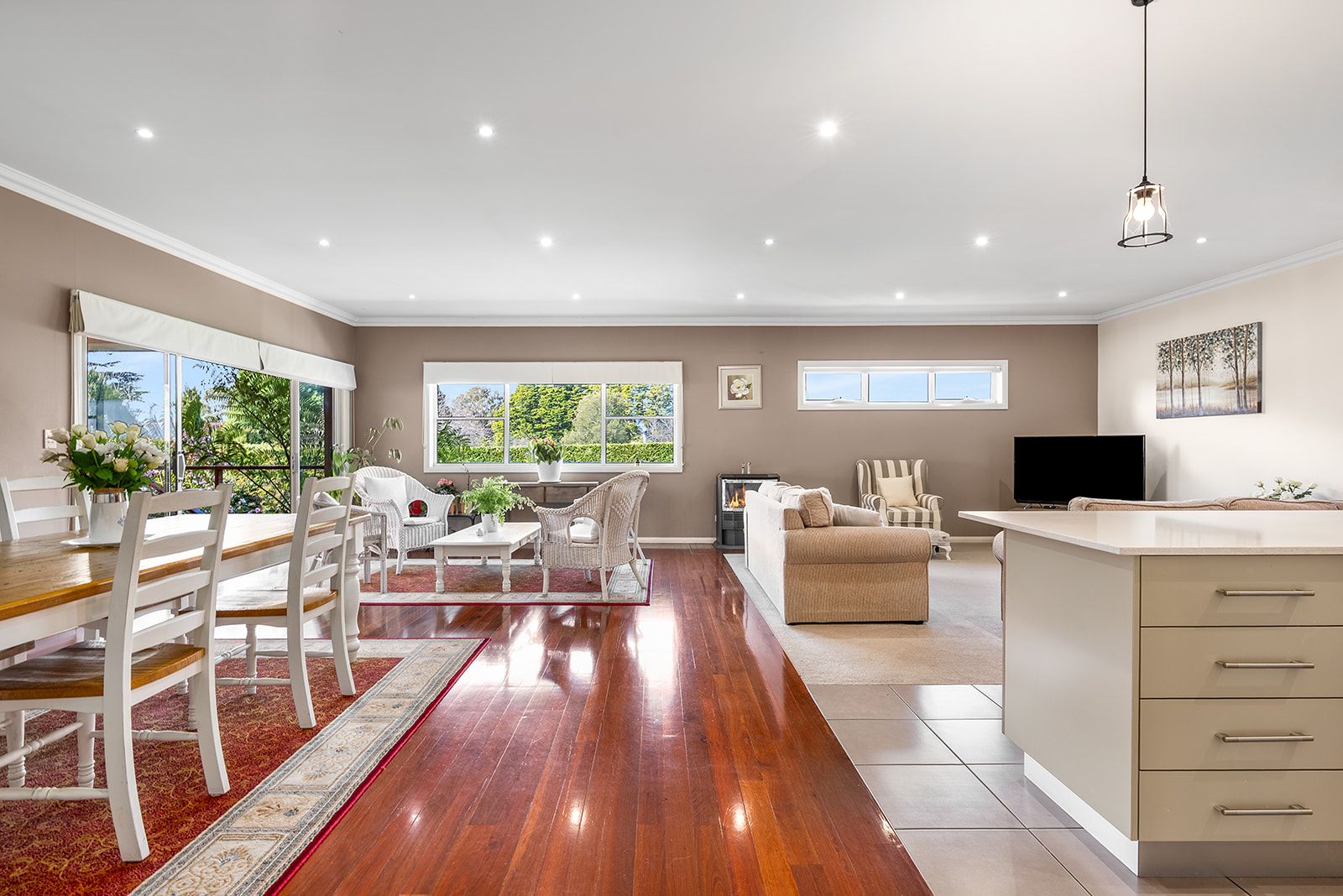 10 Daylesford Drive — photo 6 of 21