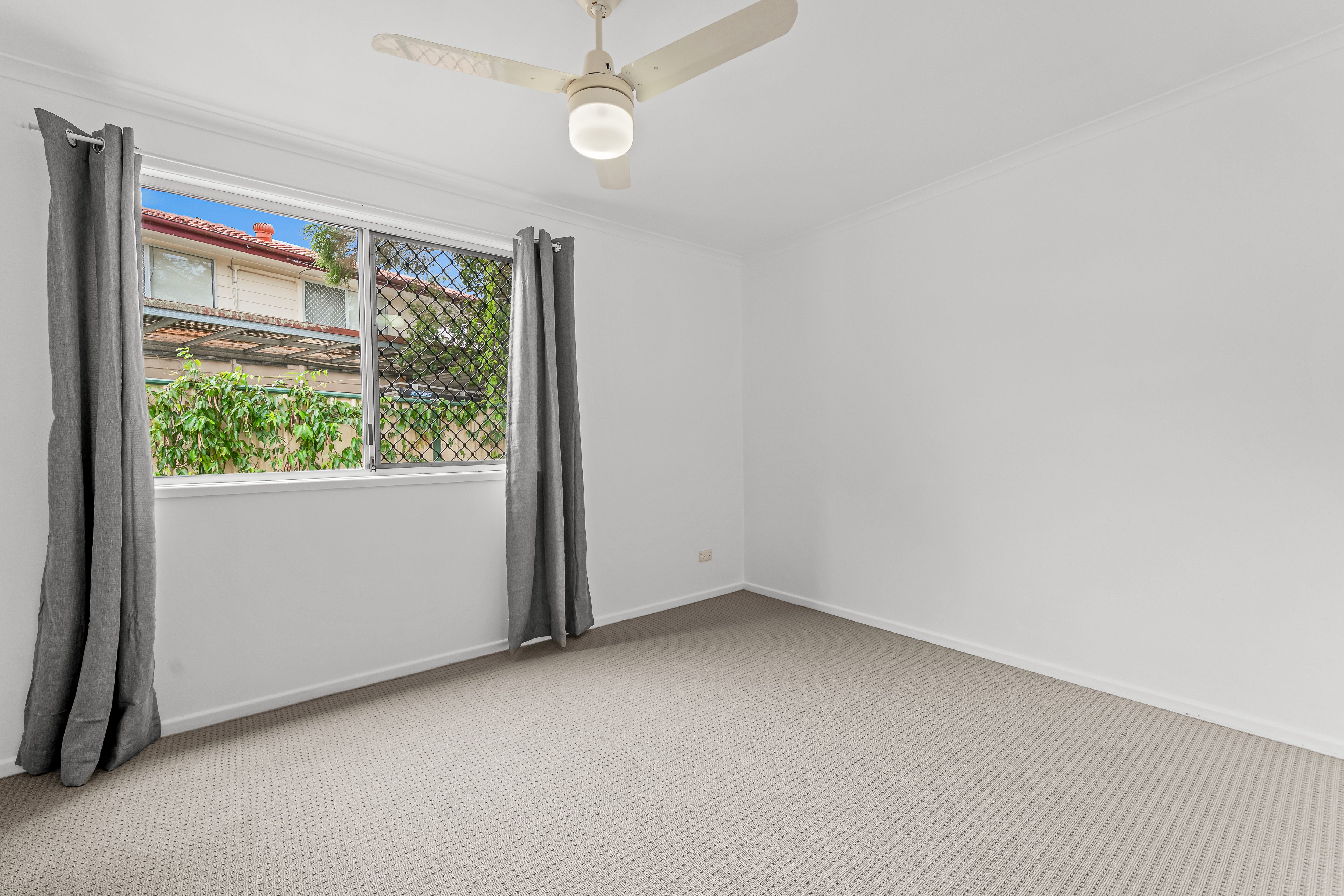 15 Canterbury Lane — photo 7 of 13