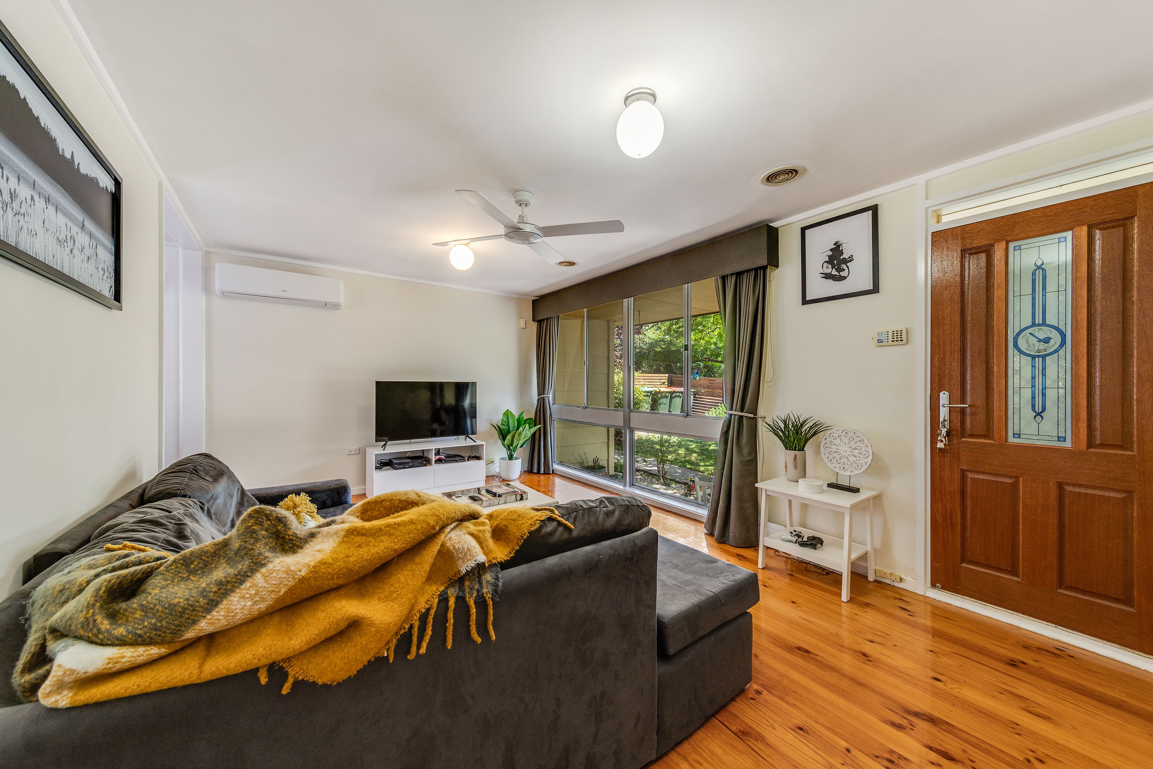 6 Mathison Place, Macgregor, ACT 2615