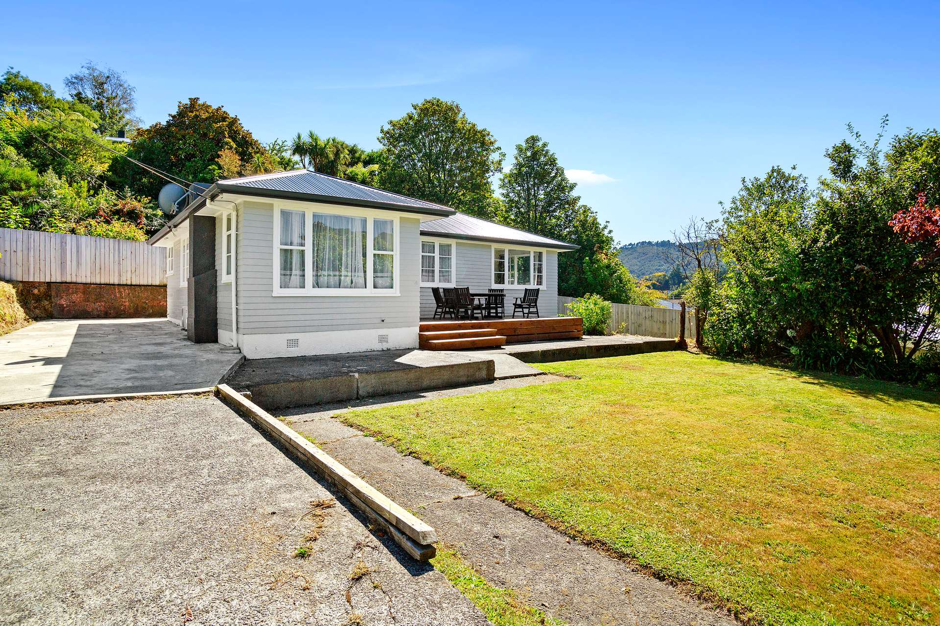 16 Rintoul Grove photo 0