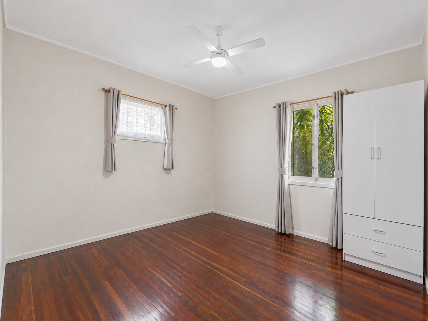 33 King Street — photo 9 of 14