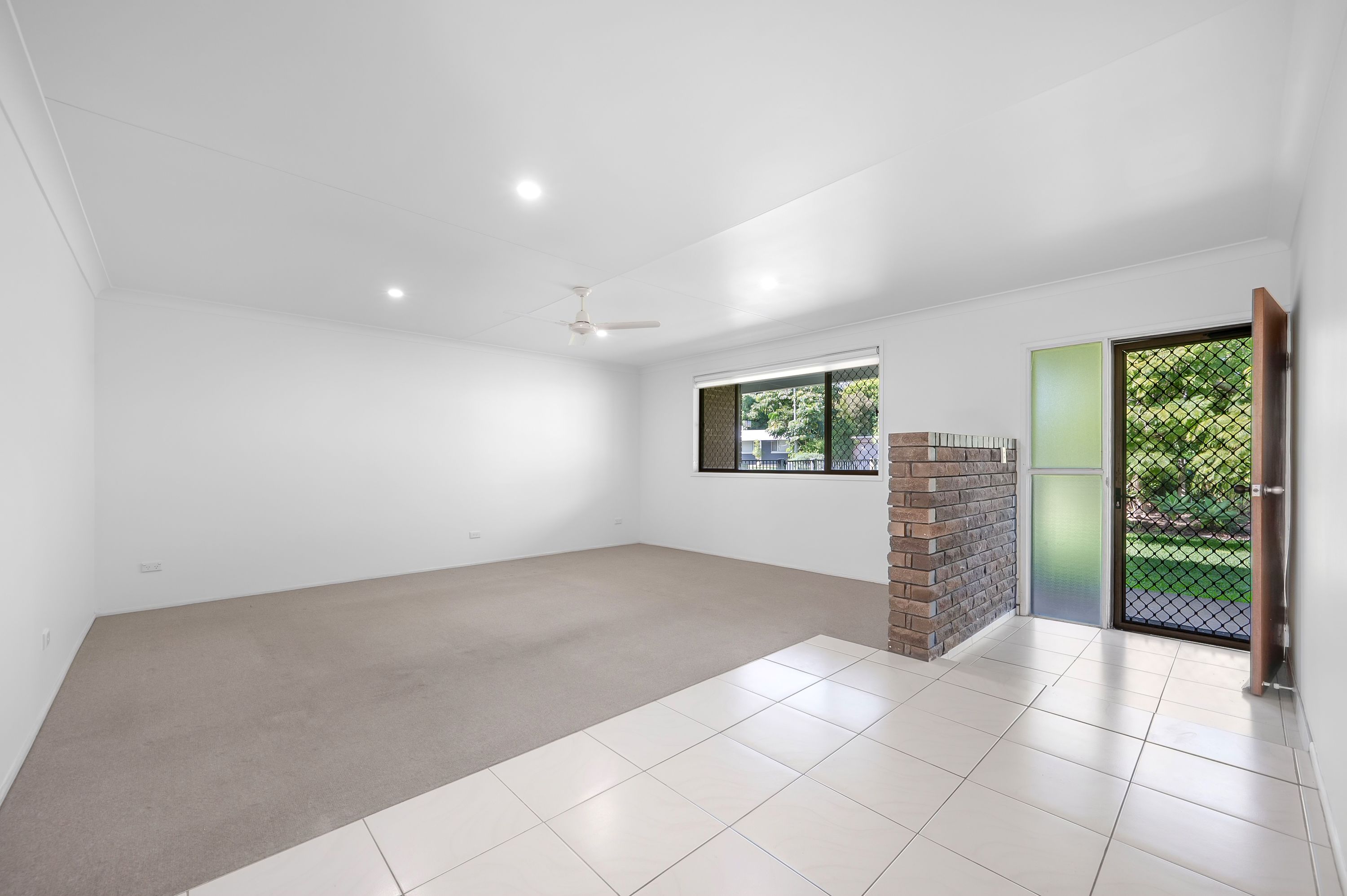 26 Sunset Drive — photo 2 of 11