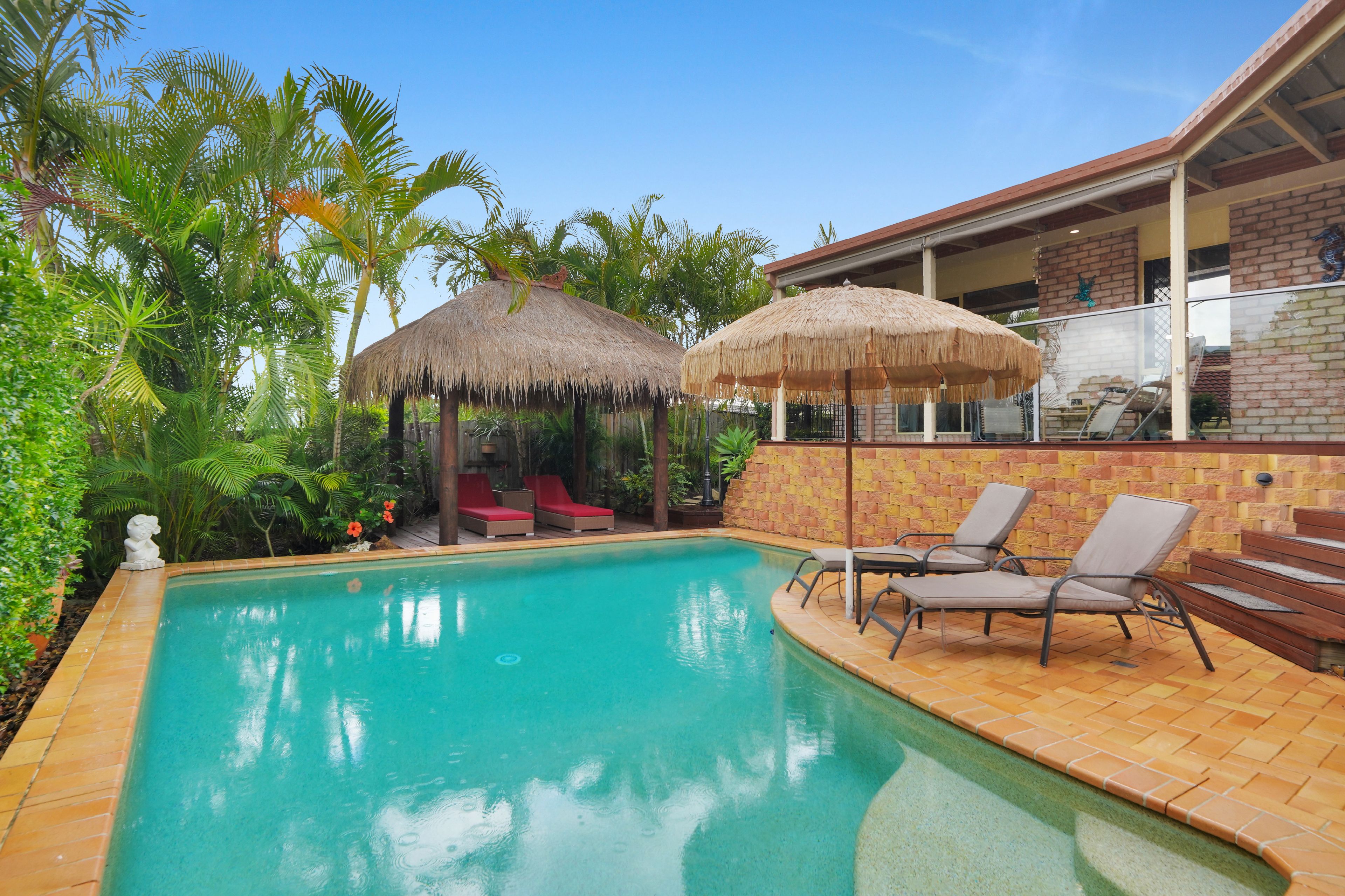 19 Easter Crescent, Pacific Pines QLD 4211