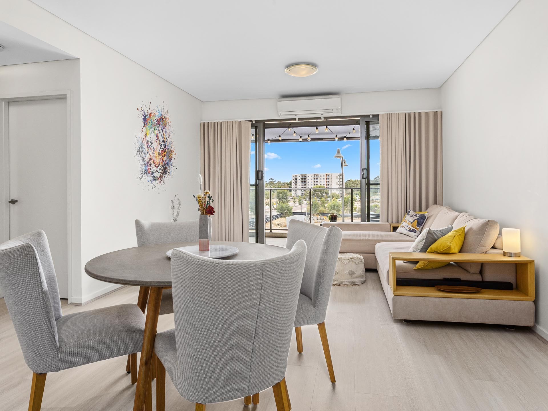 155/2 Signal Terrace, Cockburn Central, WA 6164