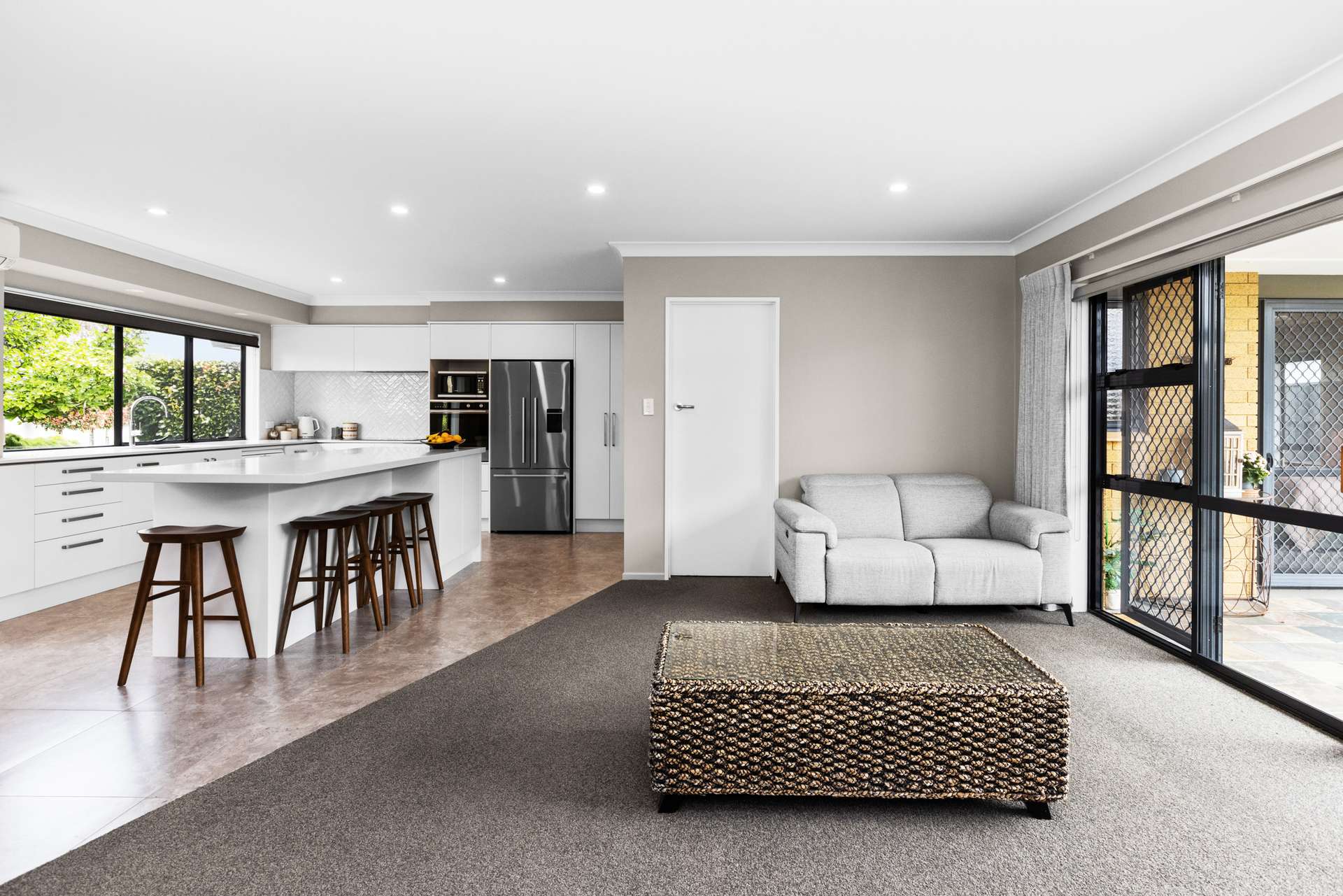 126 Avenue Road photo 6