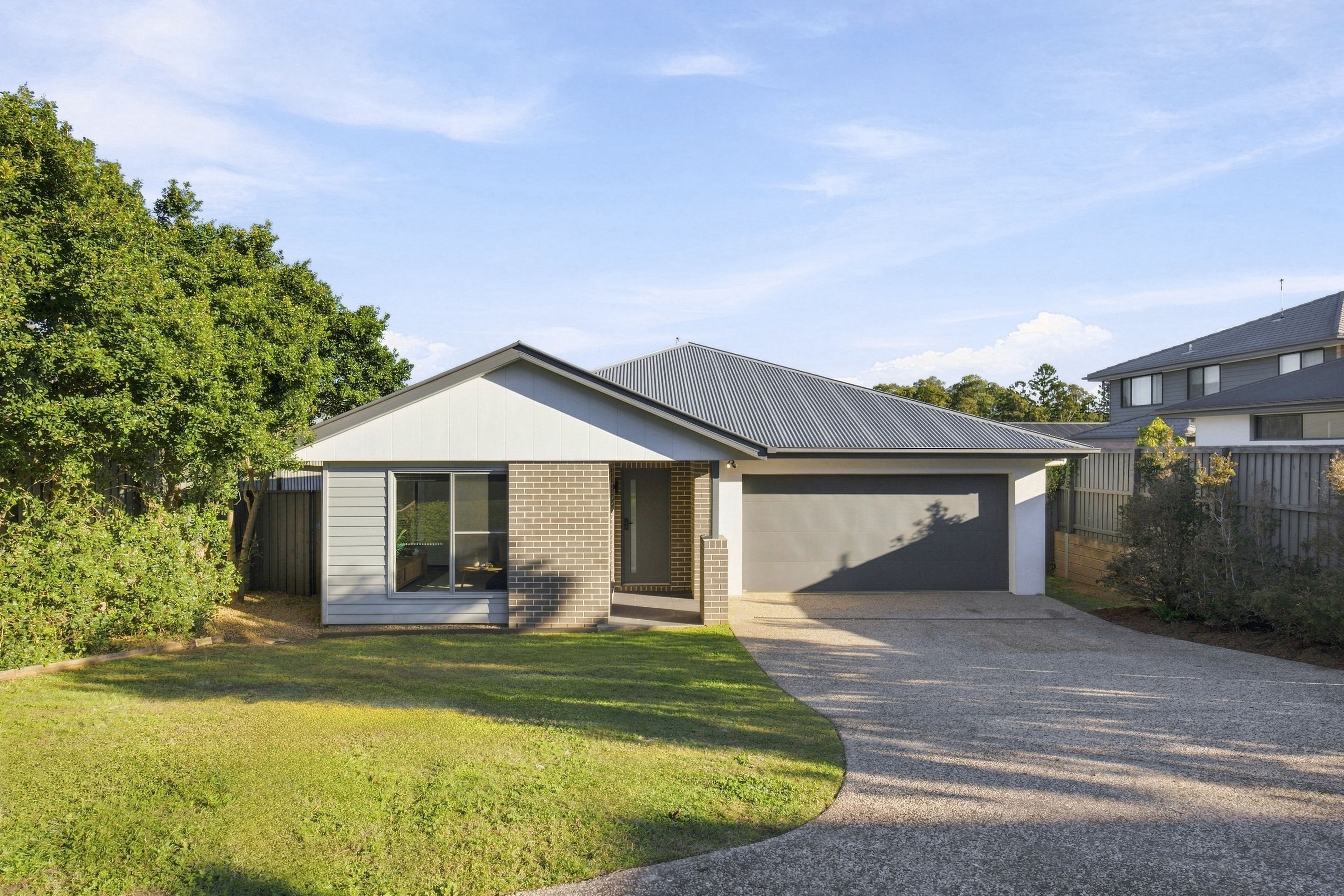 8 Pelion Street, Bridgeman Downs, QLD 4035
