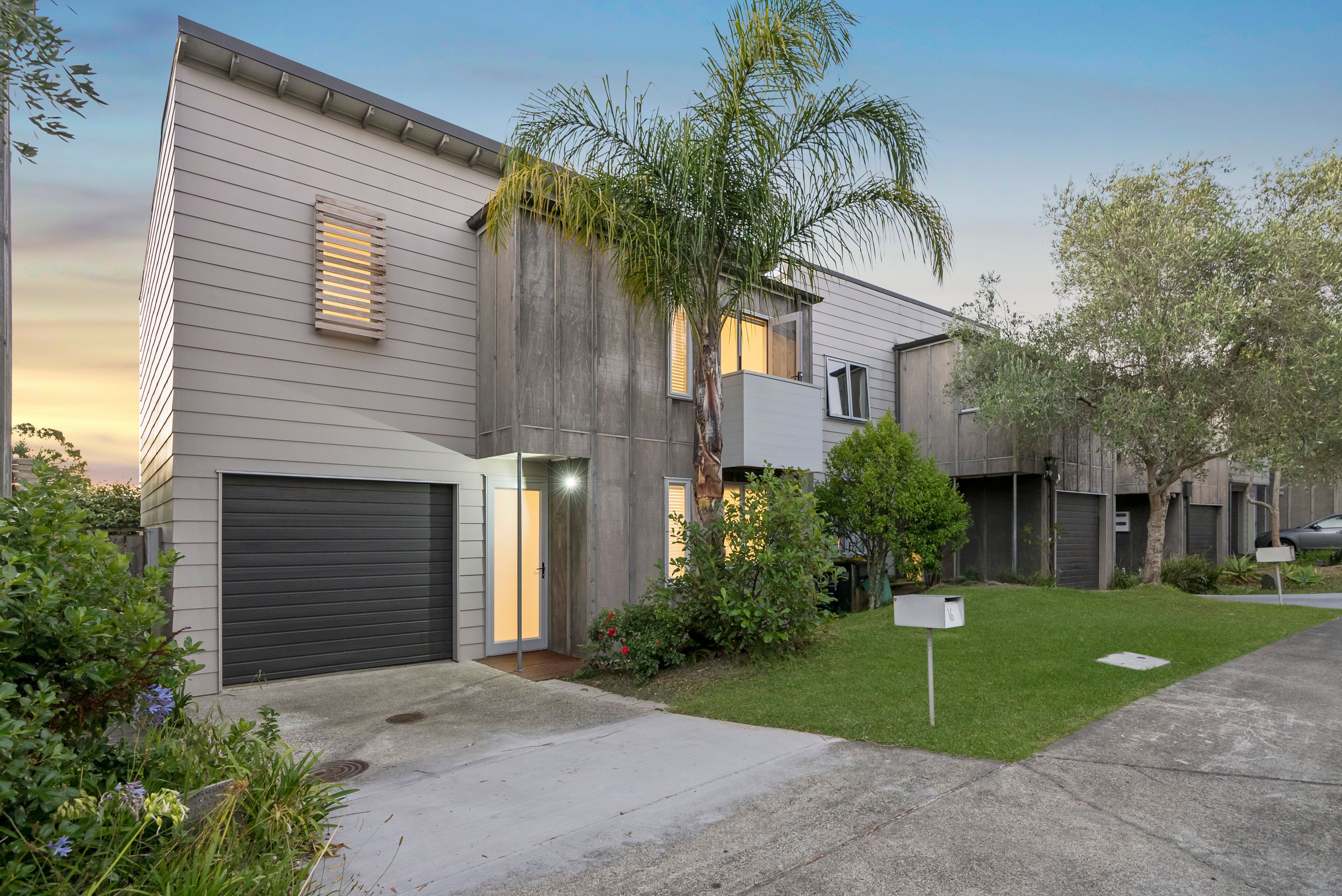 16 Albionvale Road, Glen Eden, Waitakere City