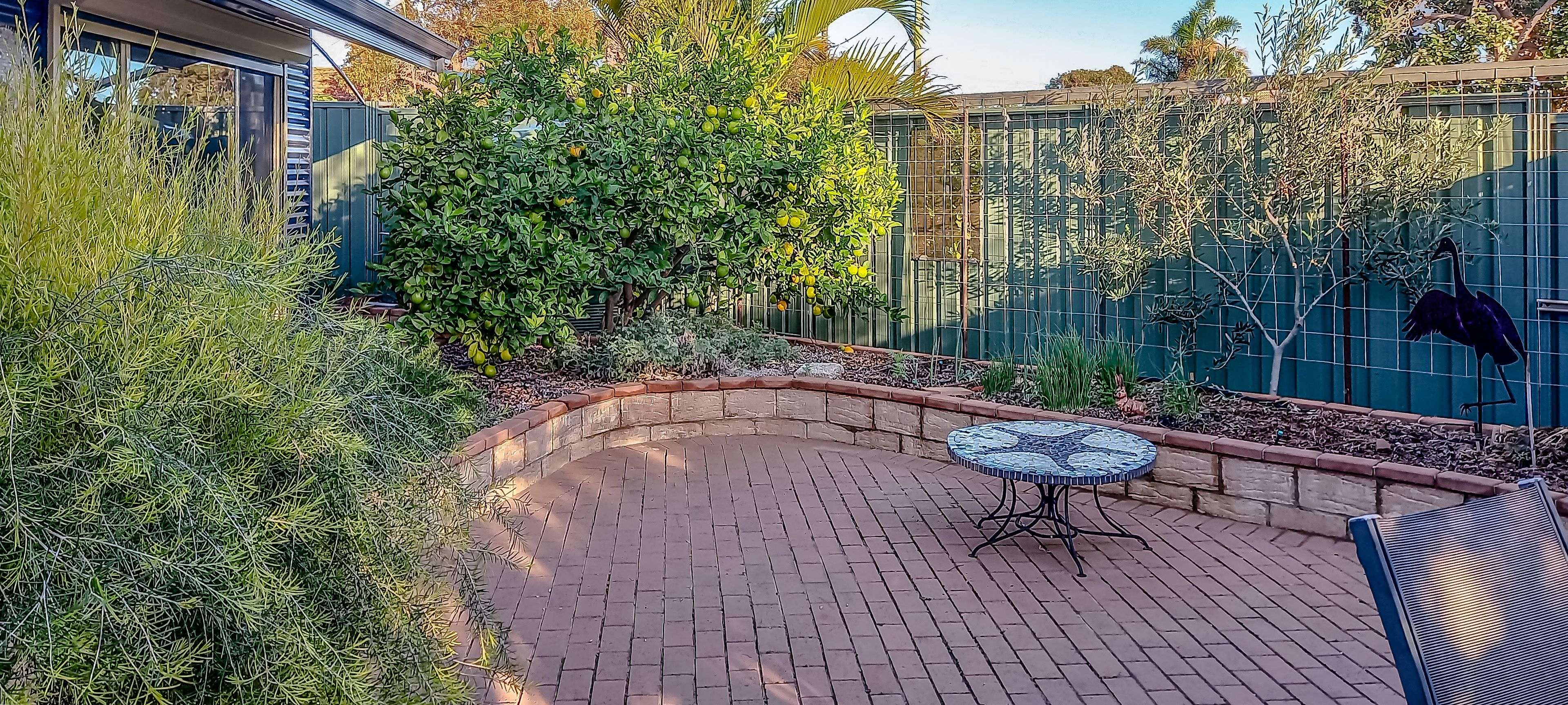 26 Central Road, Wonthella, WA 6530
