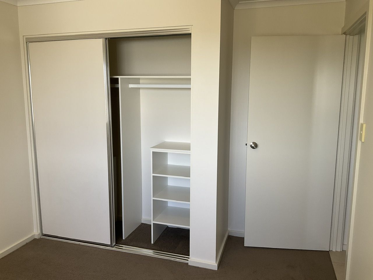 (D.H.A) Defence Housing Australia — photo 15 of 20