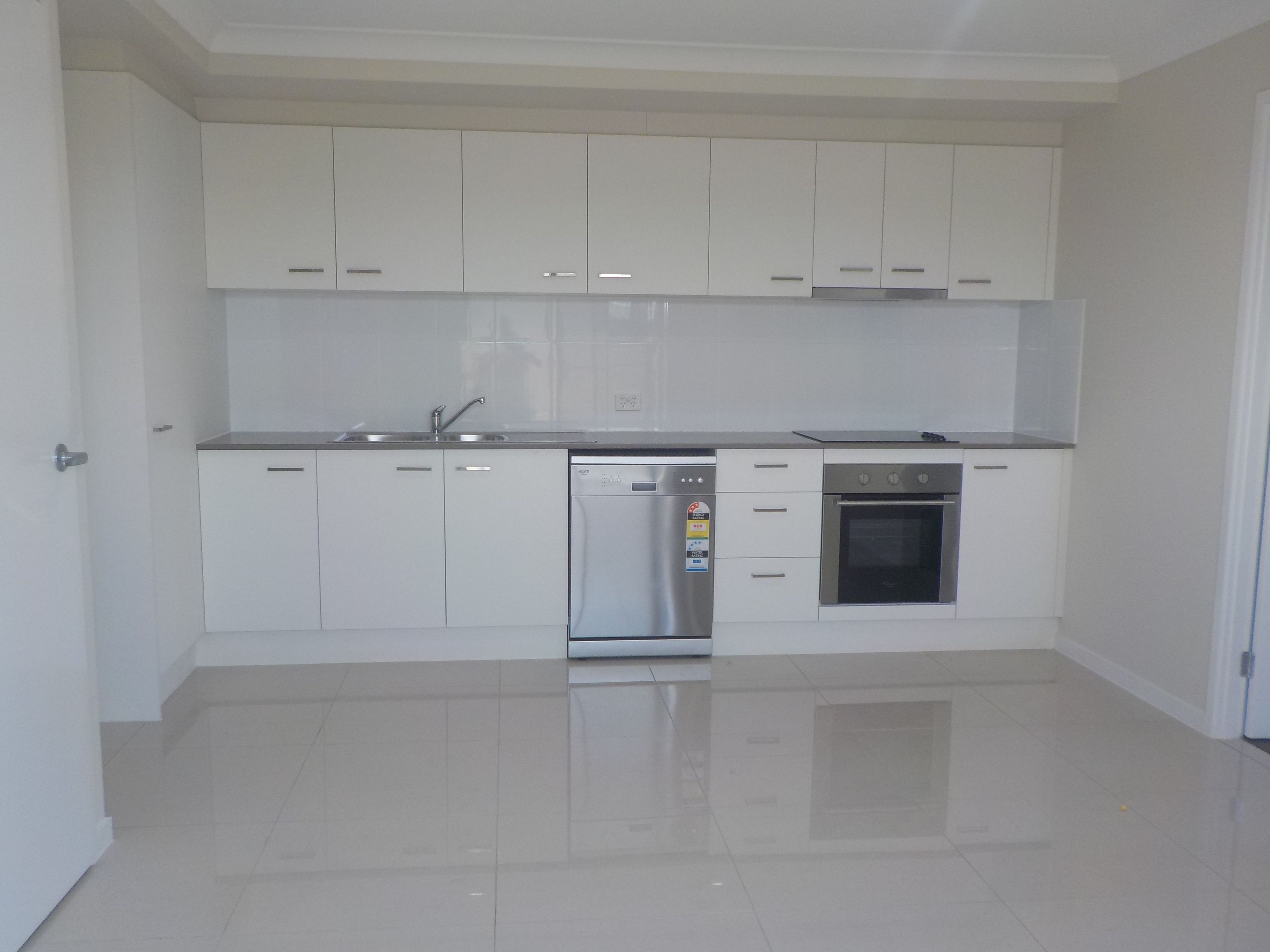 2/25 Weebah Place, Cambooya, QLD 4358