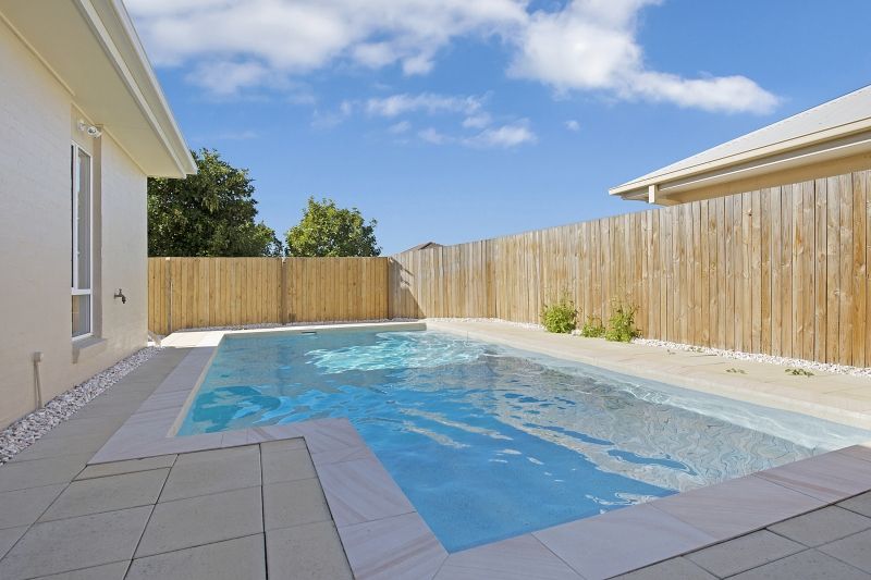 12 Redcedar Street, North Lakes, QLD 4509