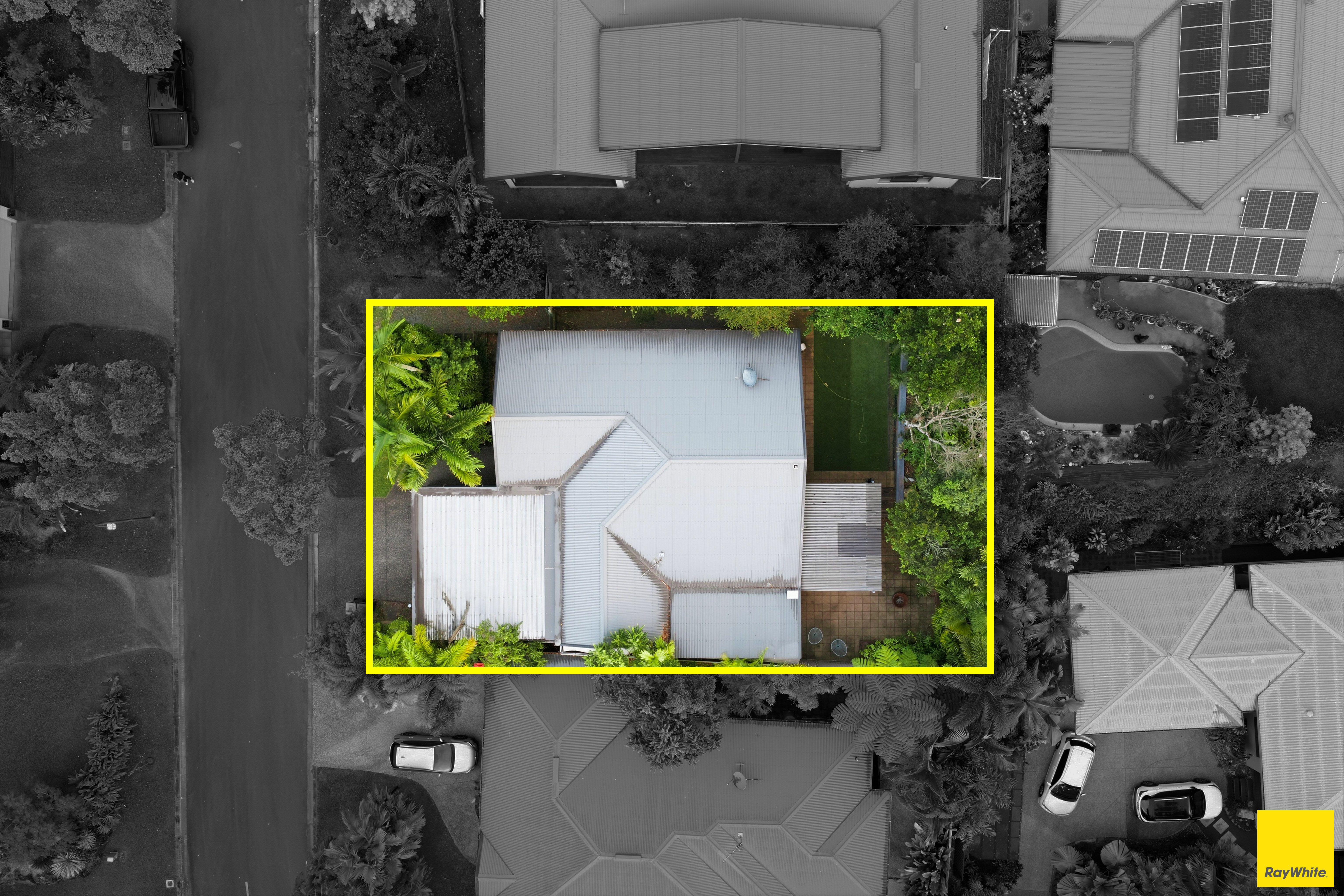 50 Fairley Street — photo from Ray White Cairns