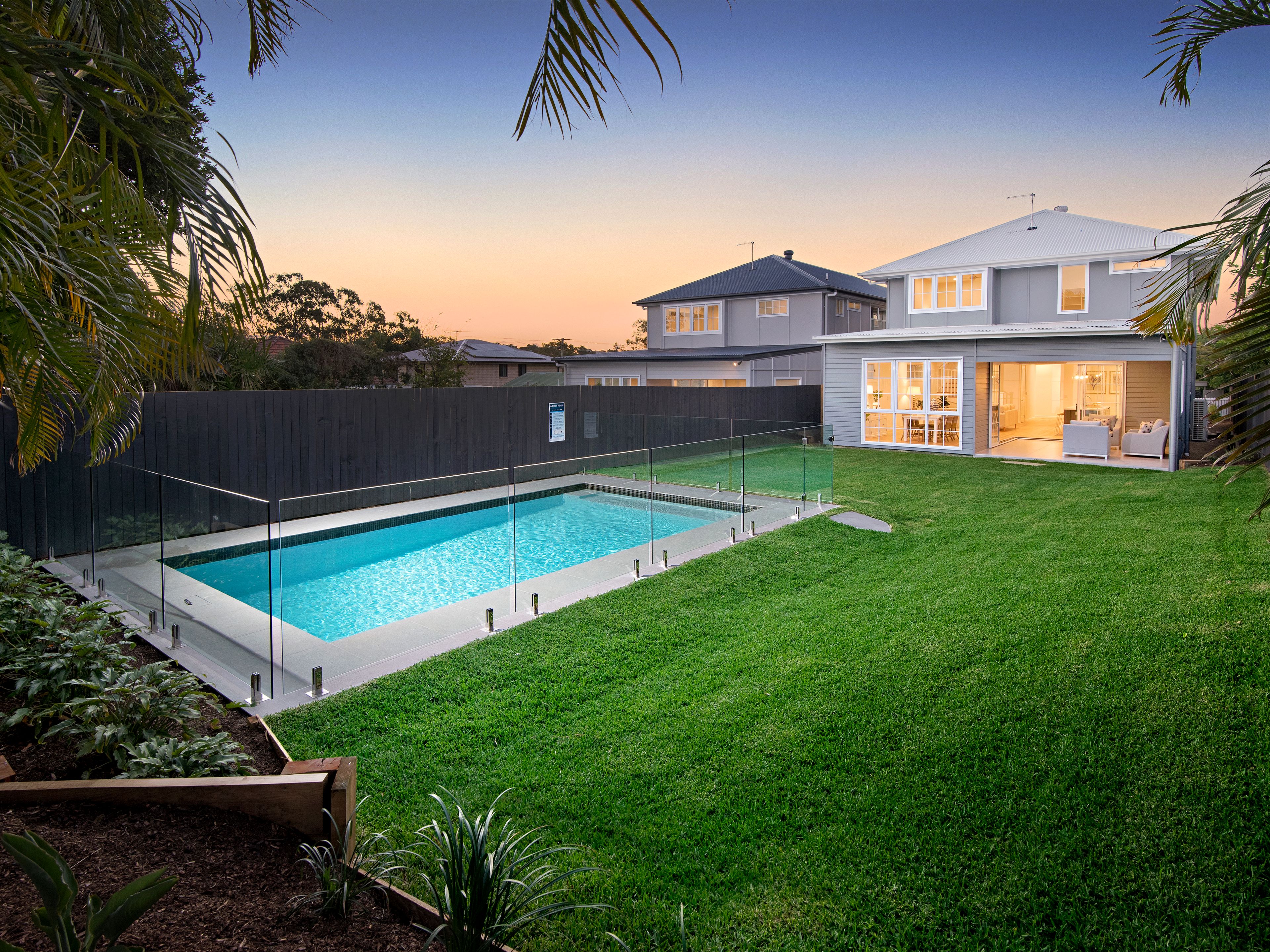 11 York Street, Morningside QLD 4170