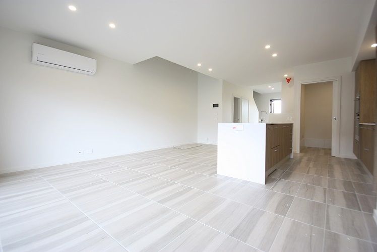 21 Ravenwood Street, GLEDSWOOD HILLS, NSW 2557