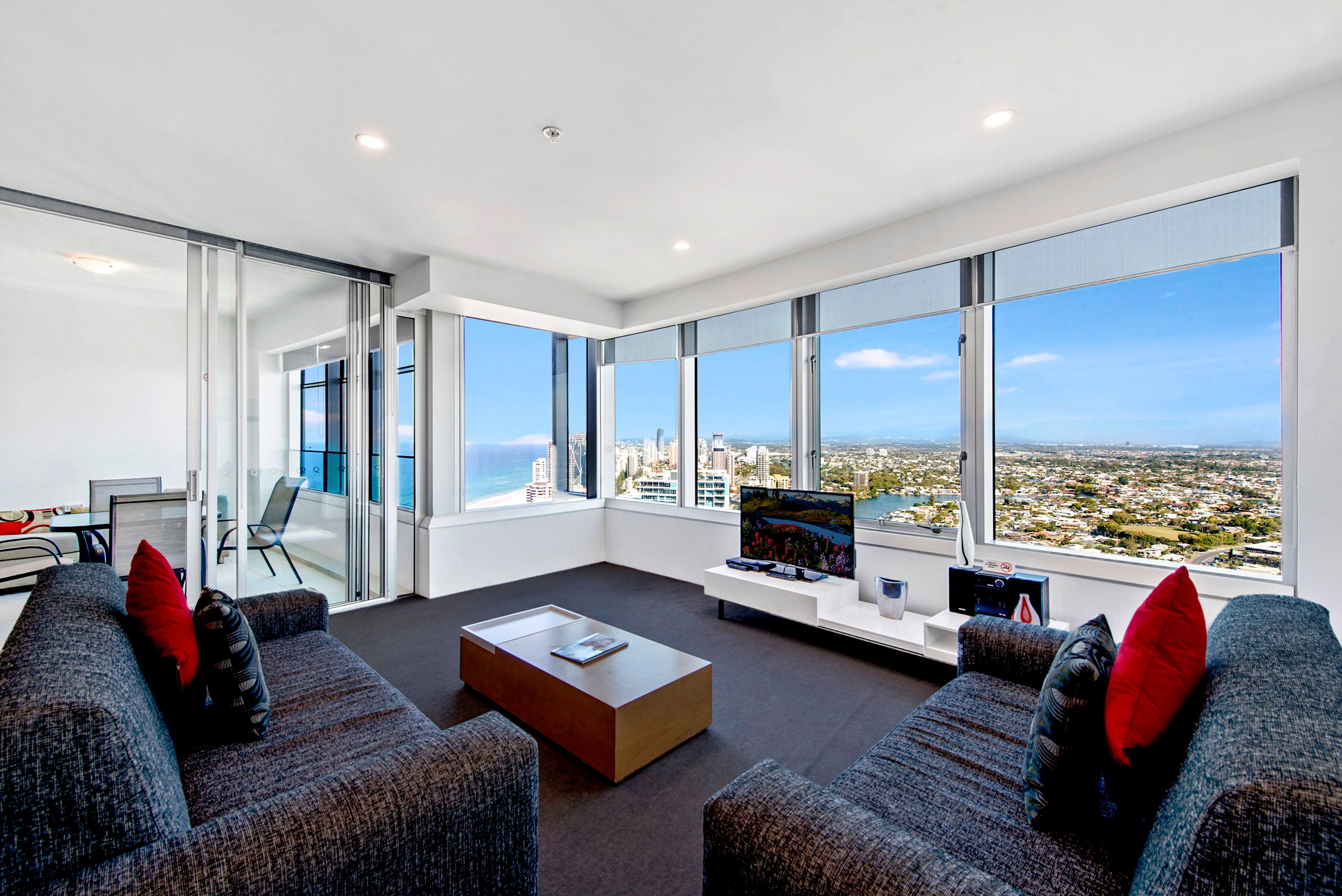 9 Hamilton Avenue, Surfers Paradise QLD 4217
