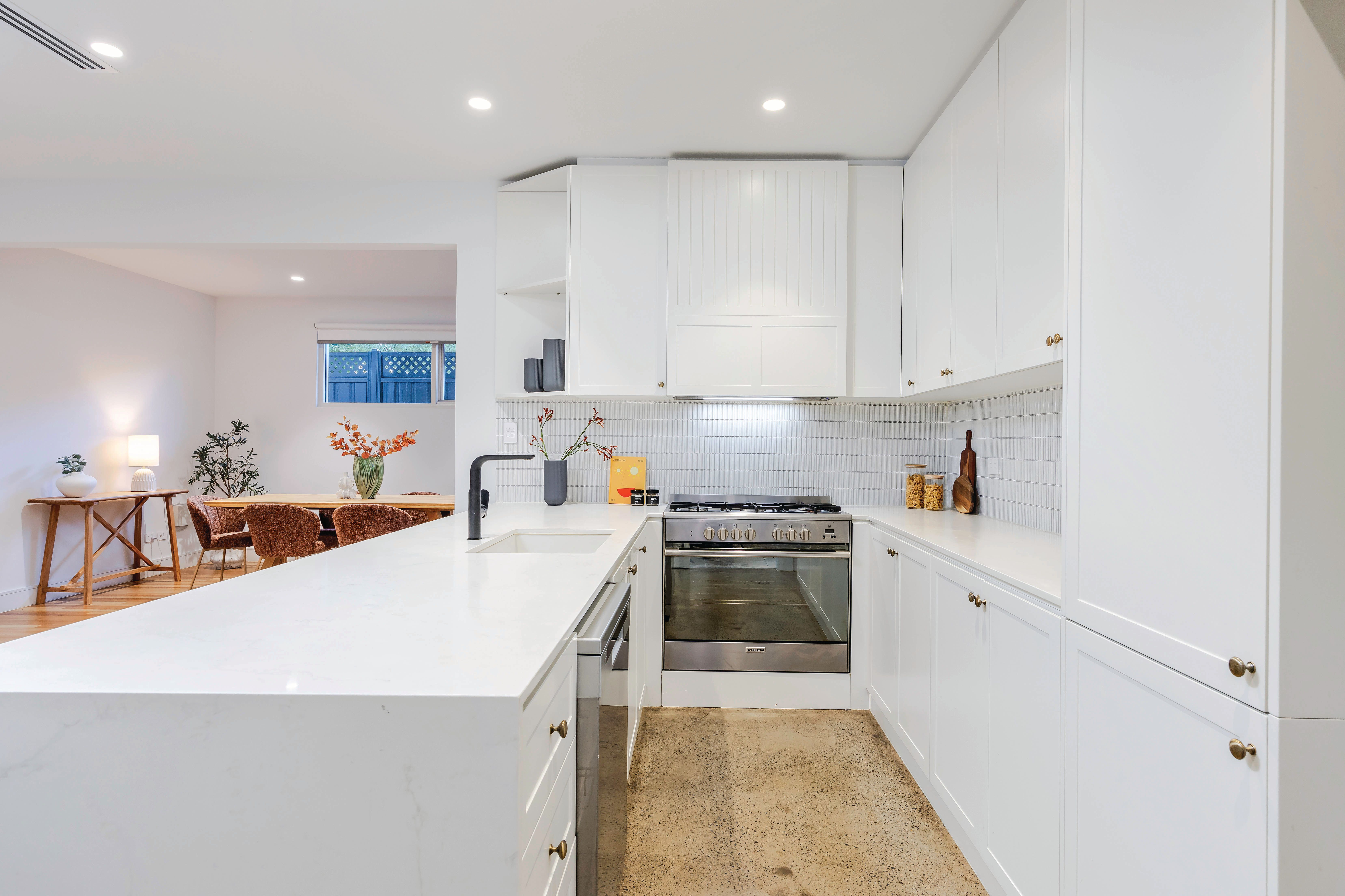 375A Regency Road — photo 11 of 30