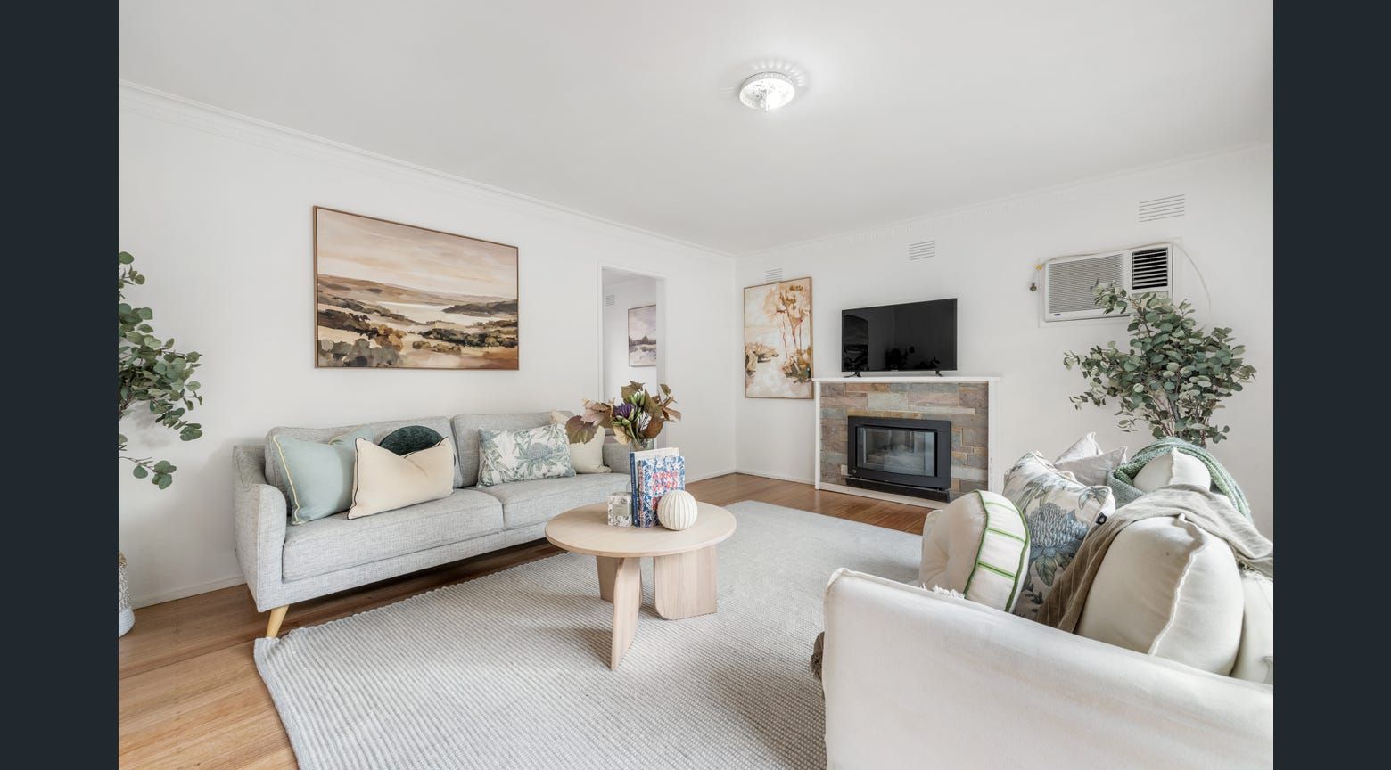 1/4 Louisa Street, Croydon, VIC 3136