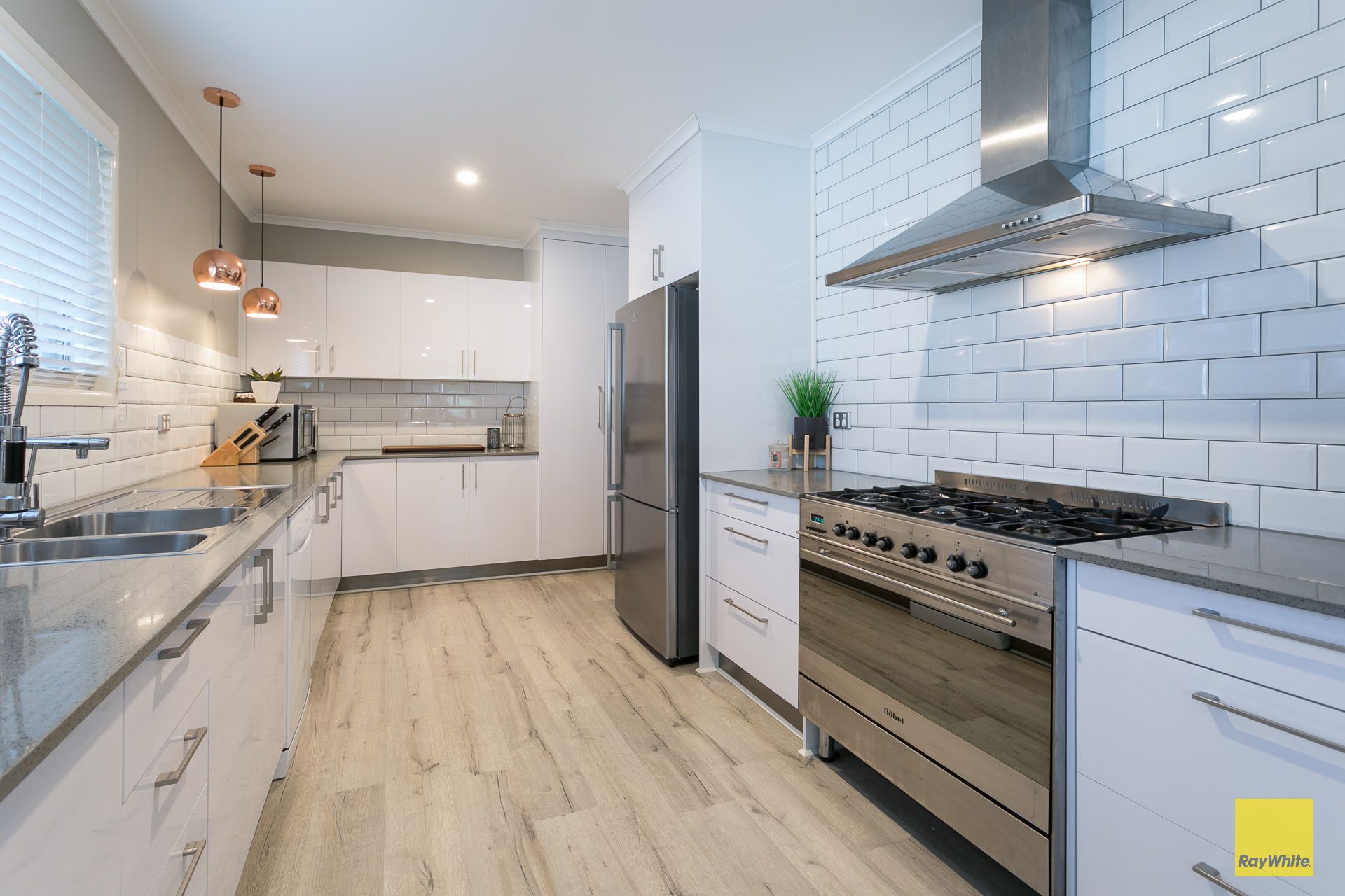 279 Colburn Avenue, Victoria Point, QLD 4165