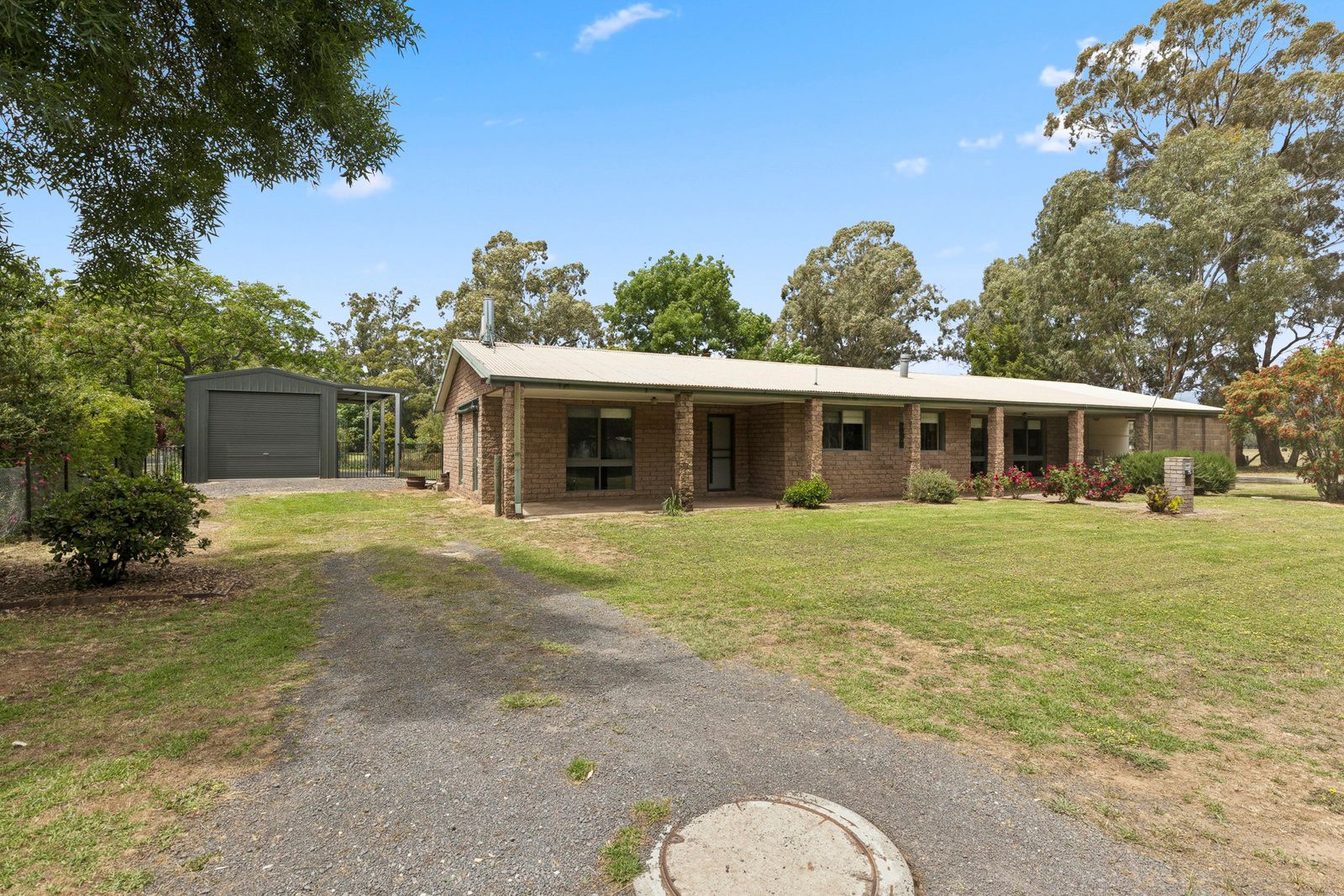 10 Saleyard Road, Avenel, VIC 3664