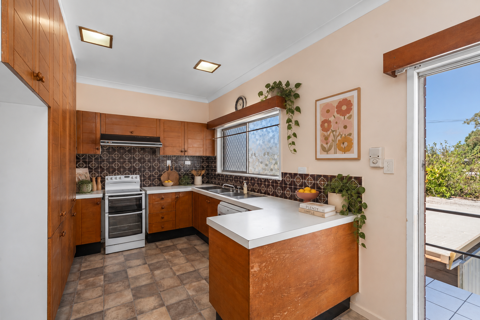 12 Harding Avenue — photo 6 of 15